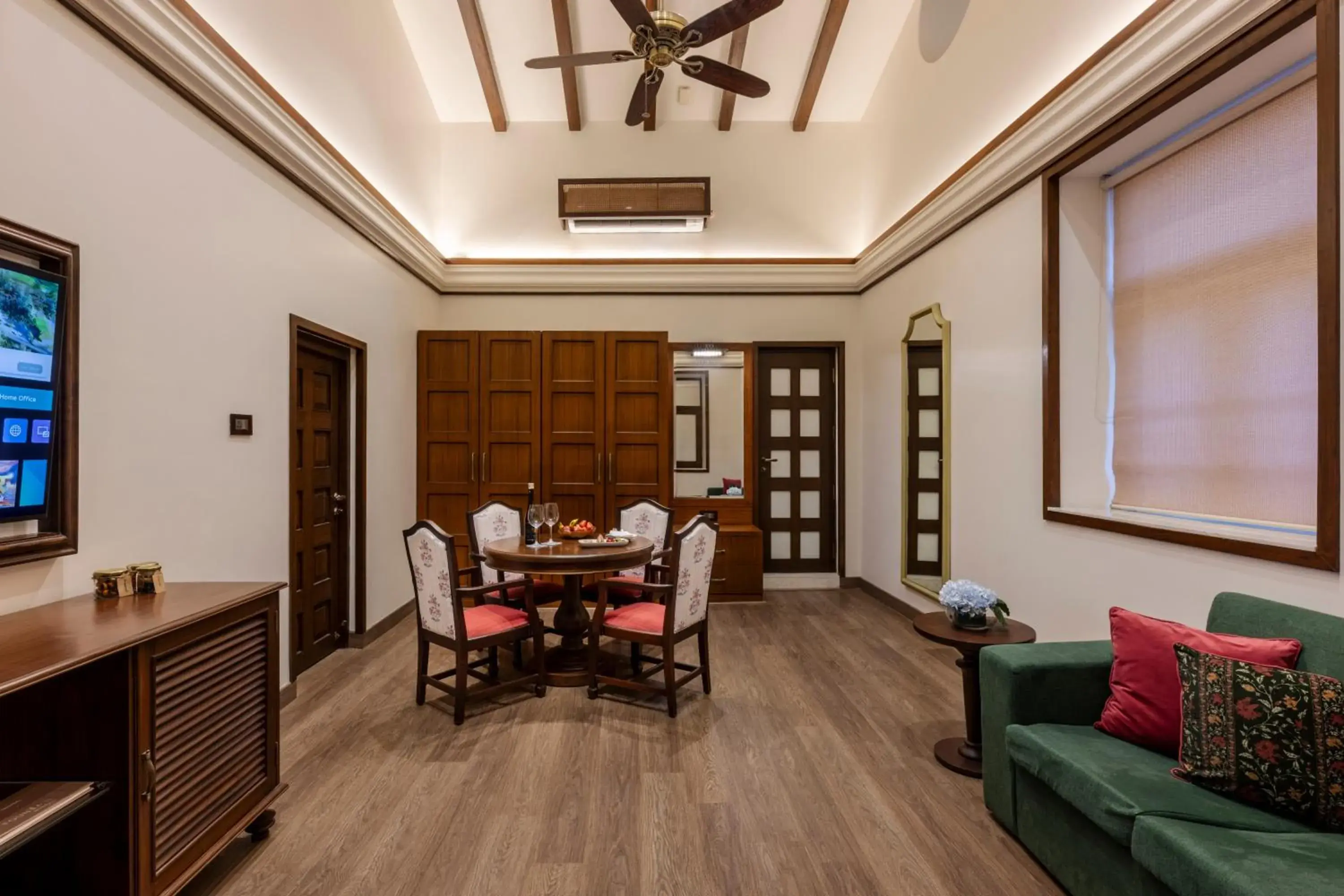 Deluxe Suite Valley View - single occupancy in Fountain, Mahabaleshwar - IHCL SeleQtions Deluxe Suite Valley View - single occupancy in Fountain, Mahabaleshwar - IHCL SeleQtions