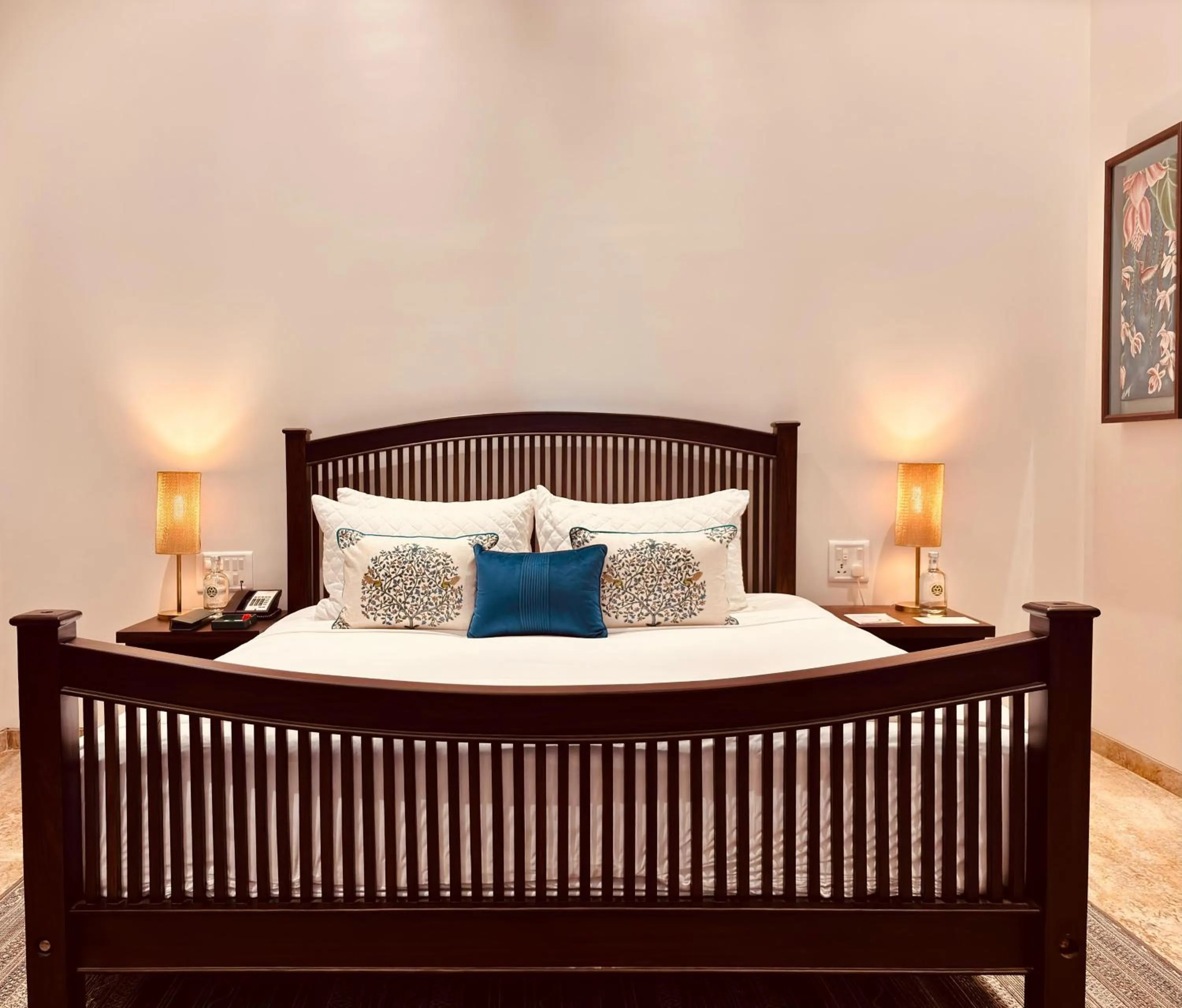 Bed in Fountain, Mahabaleshwar - IHCL SeleQtions