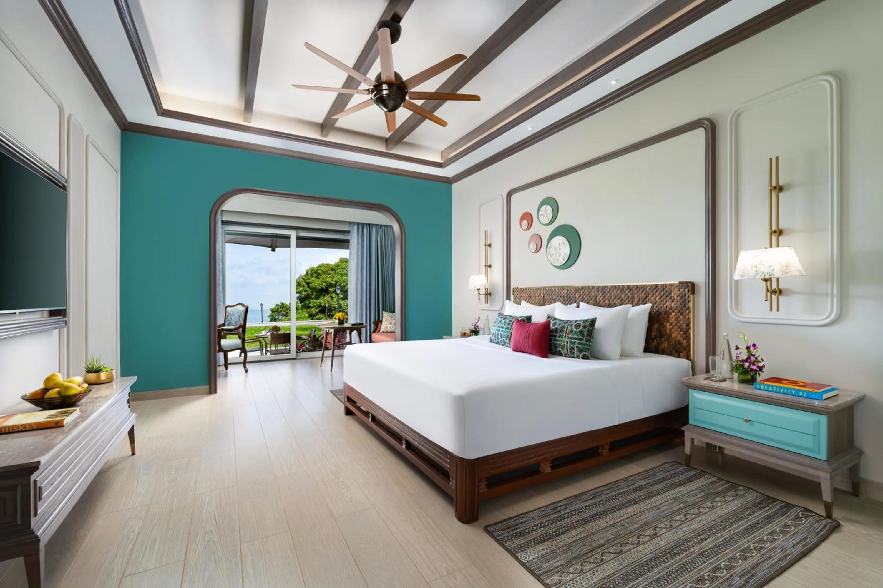 Bed in Fountain, Mahabaleshwar - IHCL SeleQtions