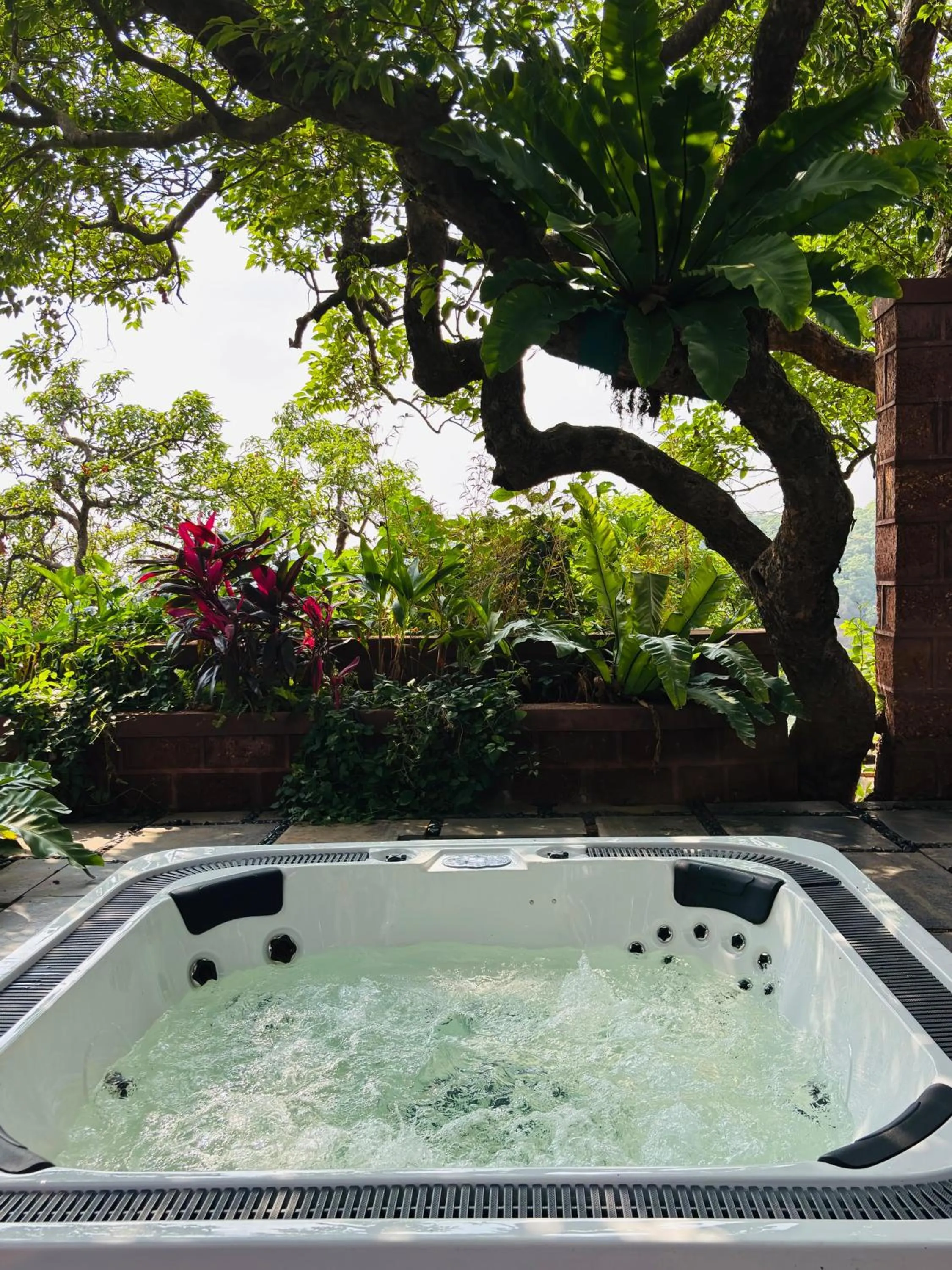 Day in Fountain, Mahabaleshwar - IHCL SeleQtions