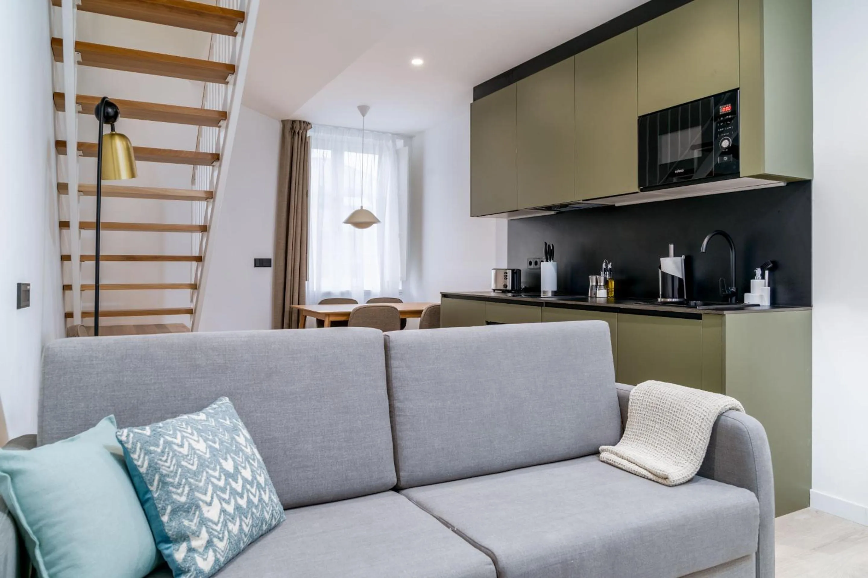 Coffee/tea facilities in Limehome Santiago de Compostela