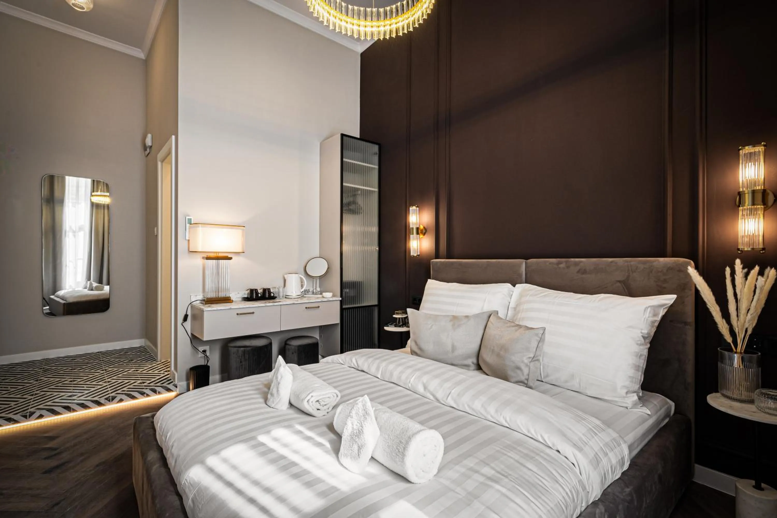 Bed in Timeless Boutique Suites by BQA