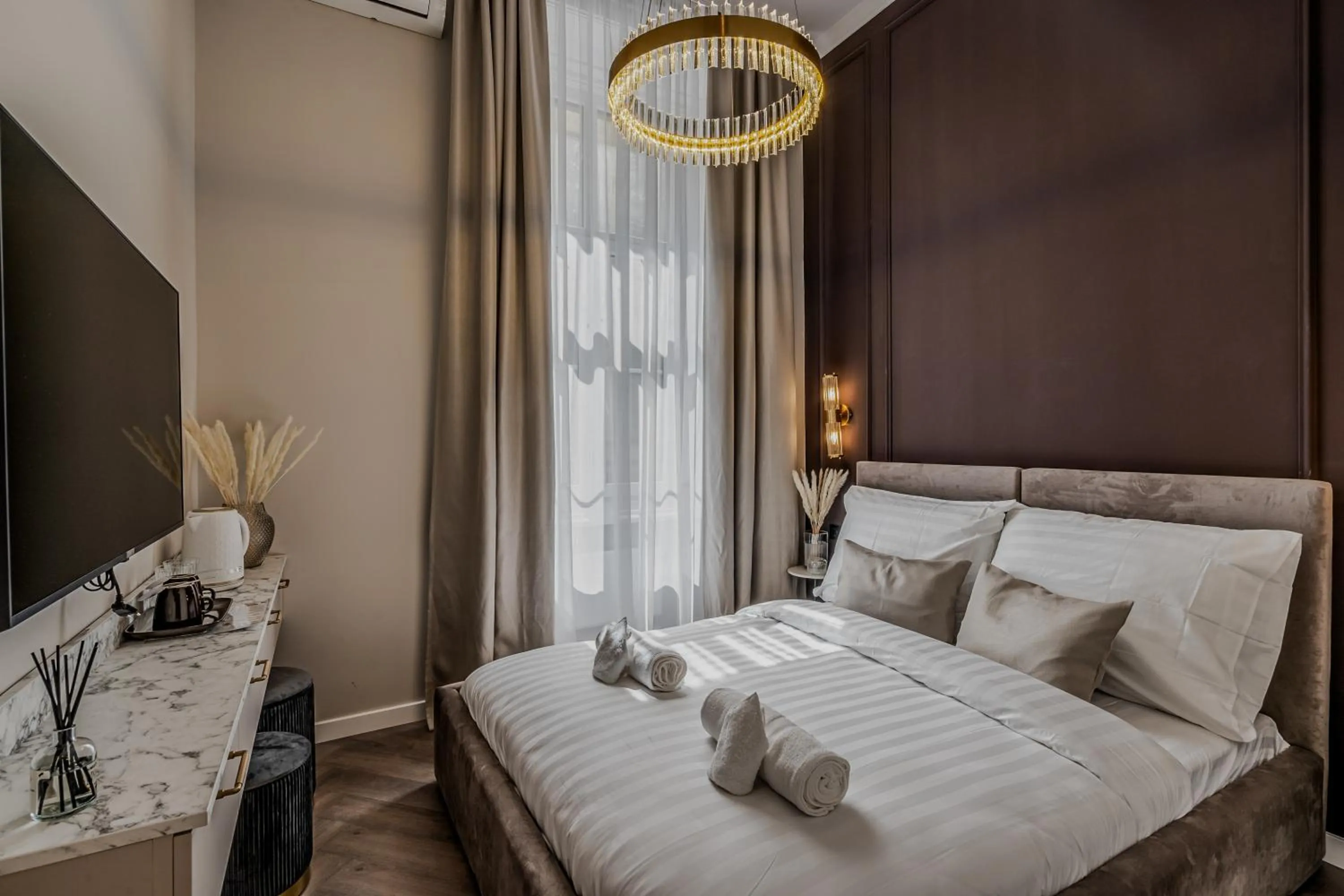 Bed in Timeless Boutique Suites by BQA