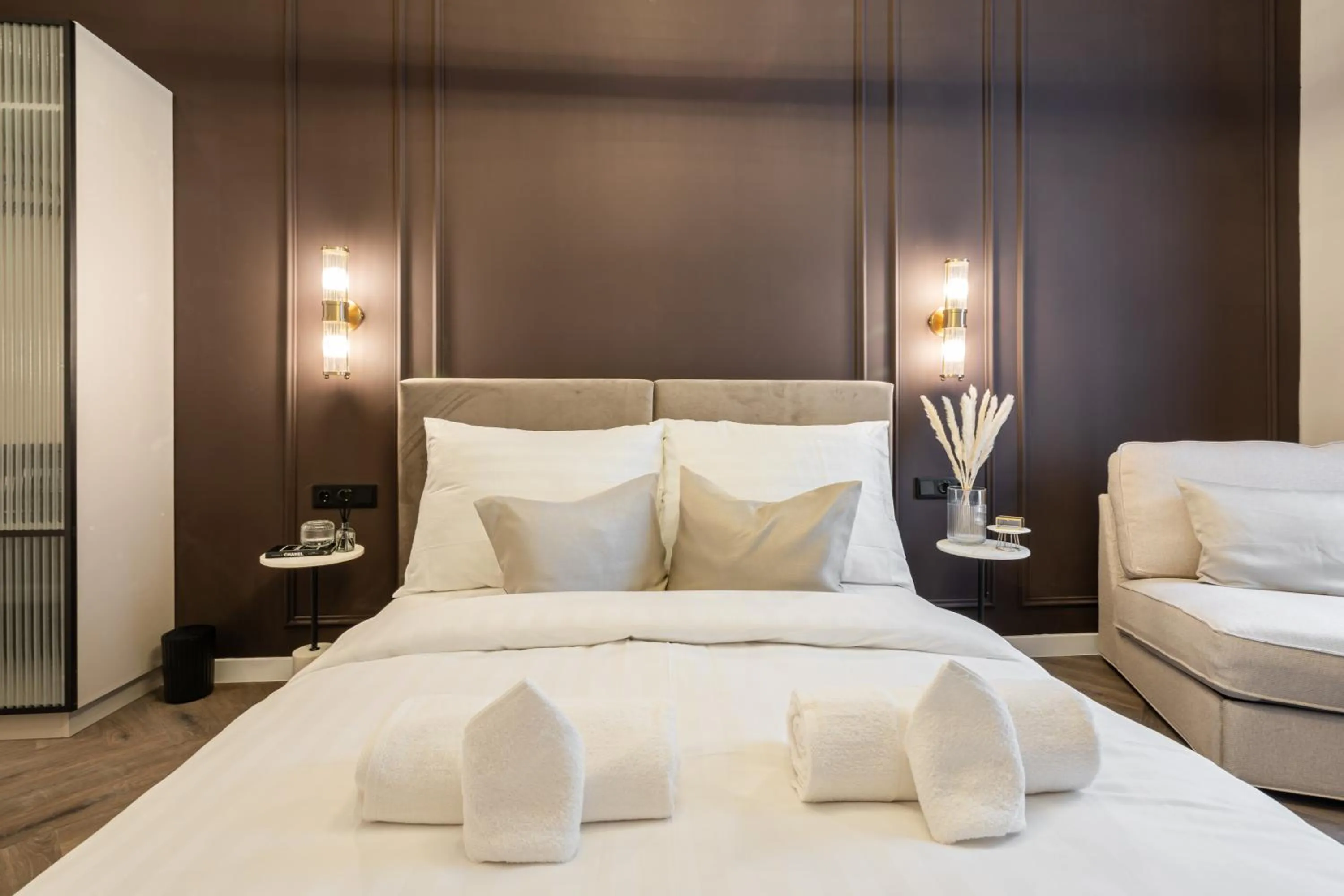 Bed in Timeless Boutique Suites by BQA