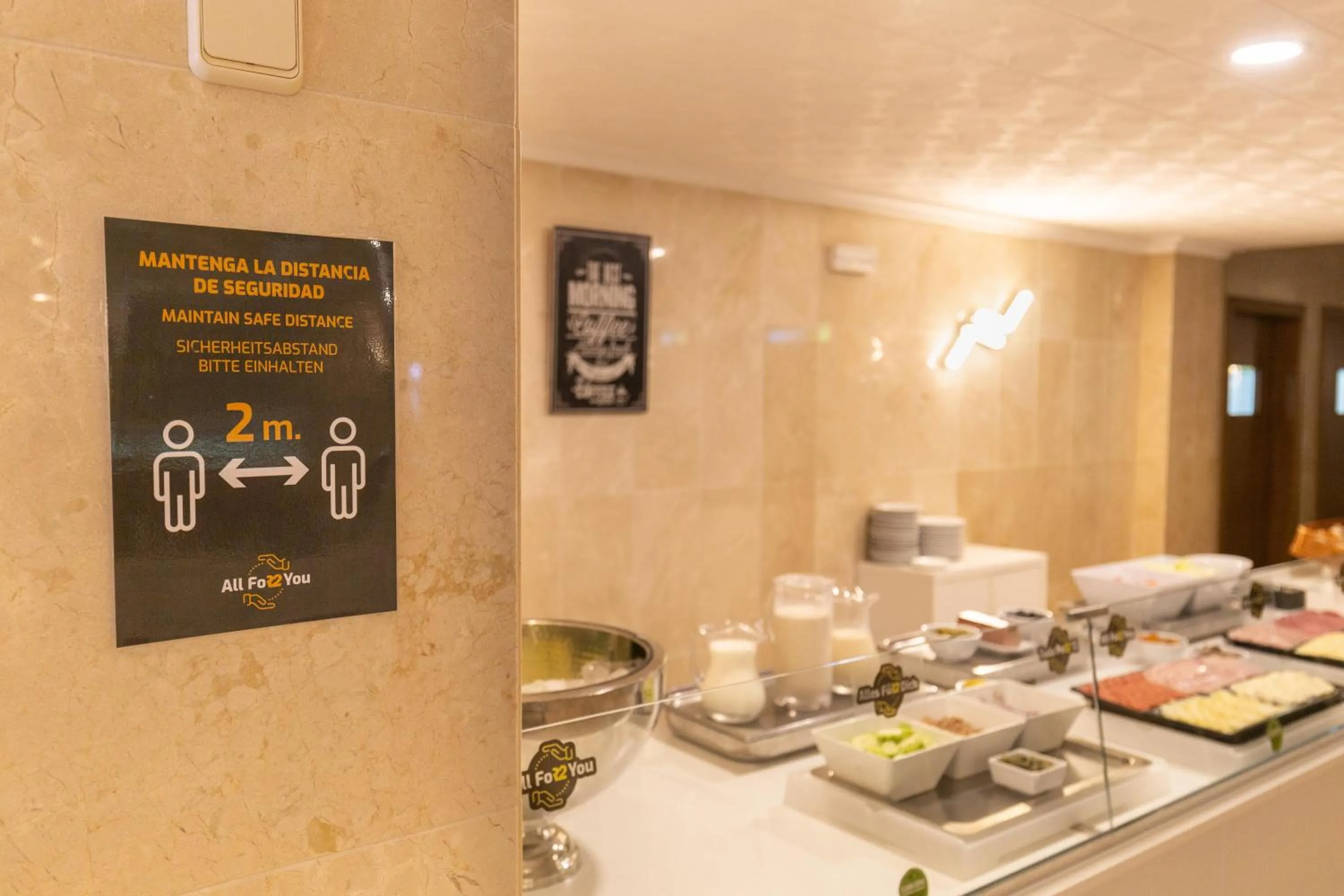 Restaurant/places to eat in R2 Veronica