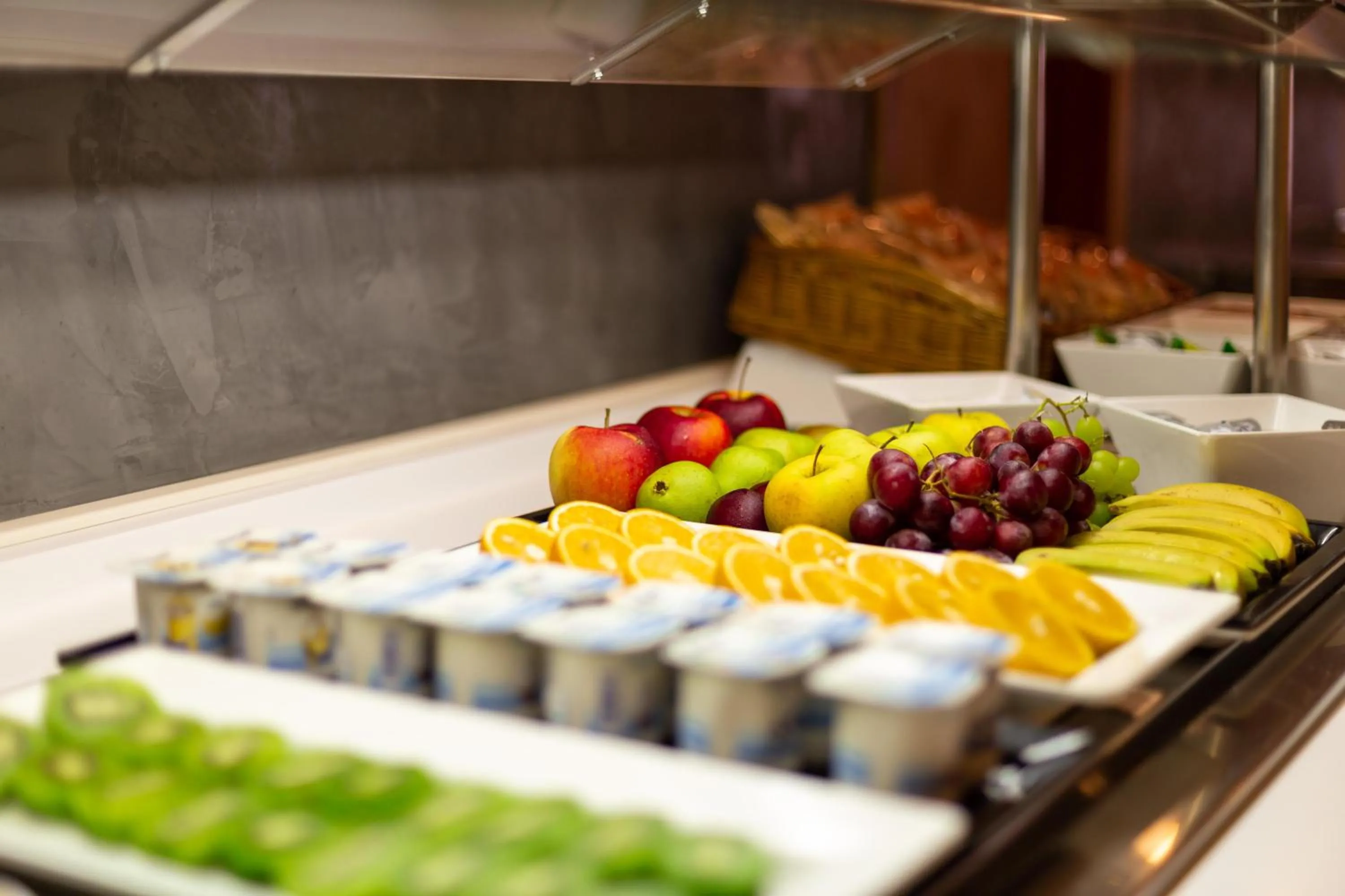 Restaurant/places to eat in R2 Veronica