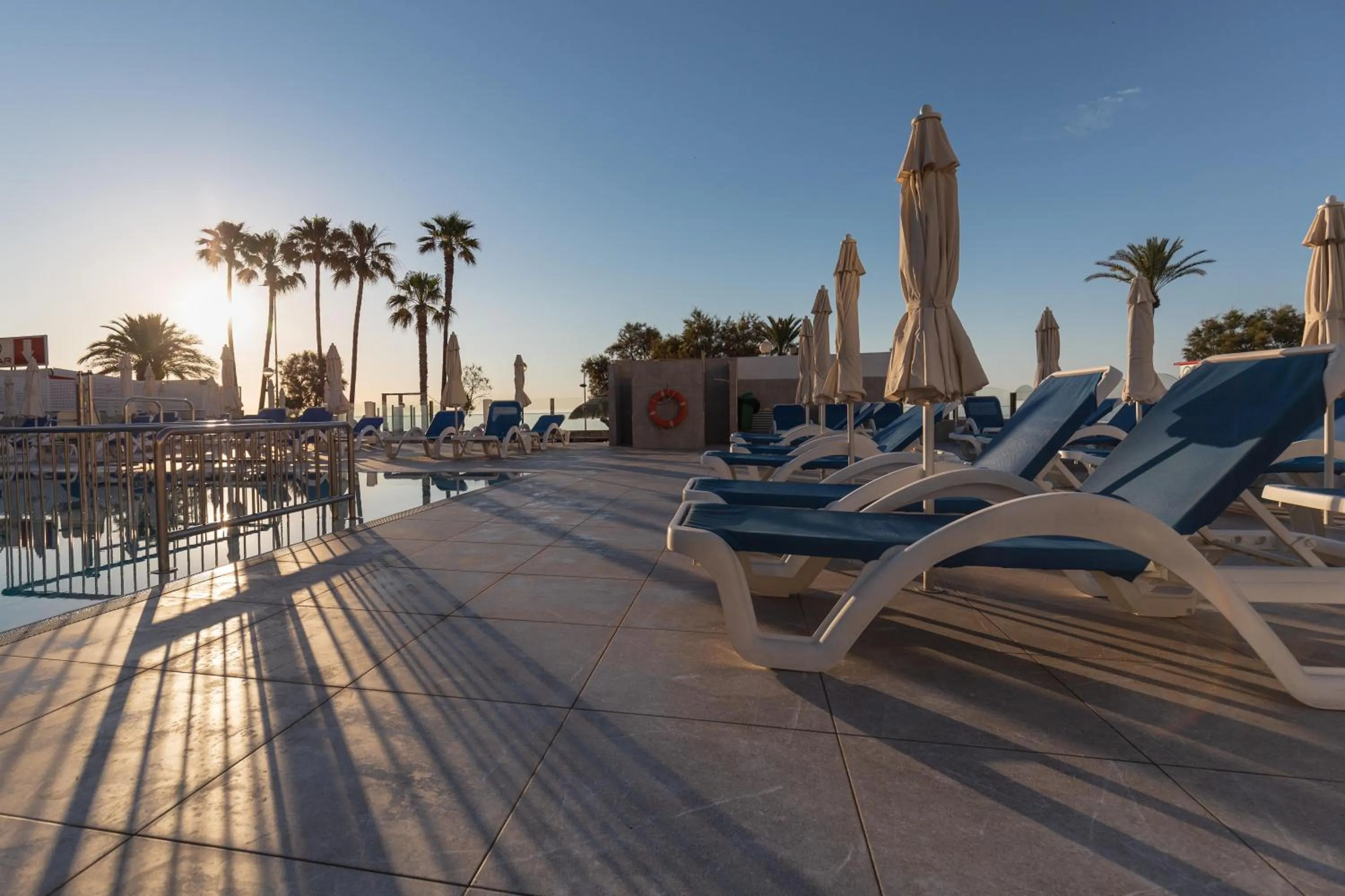 Swimming pool in R2 Veronica