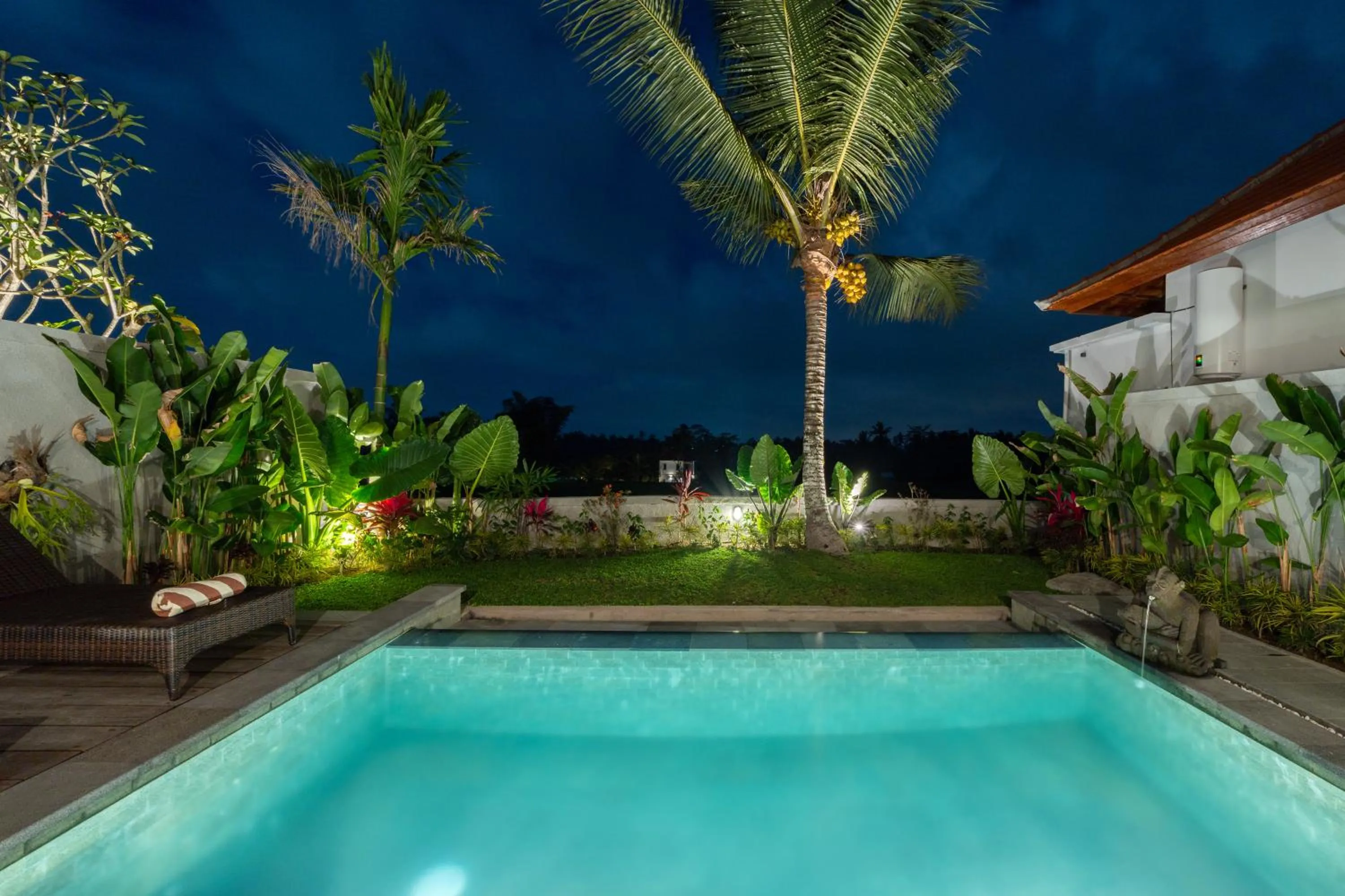 Garden in Kaki Uma Villa