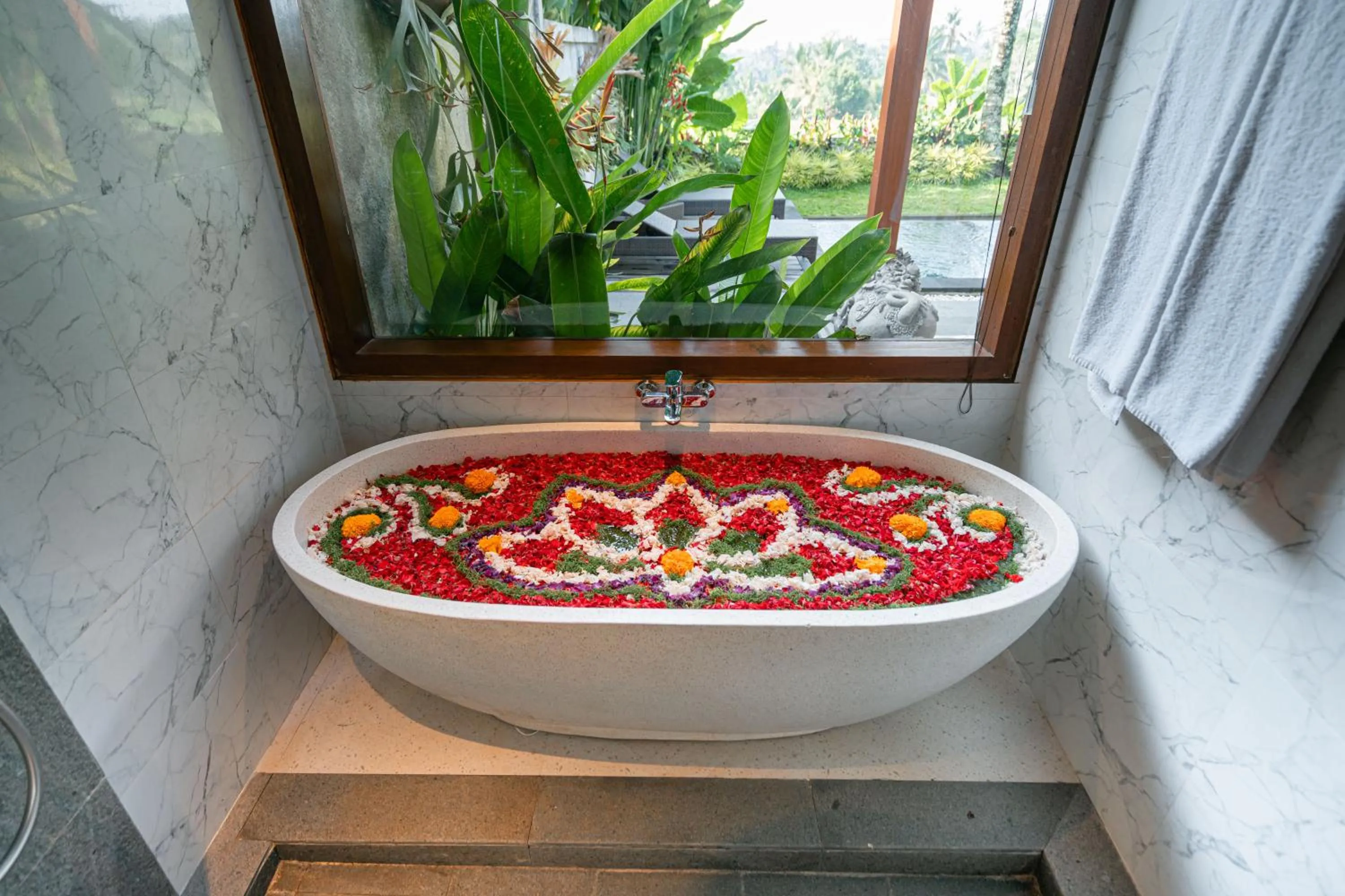 Bathroom in Kaki Uma Villa