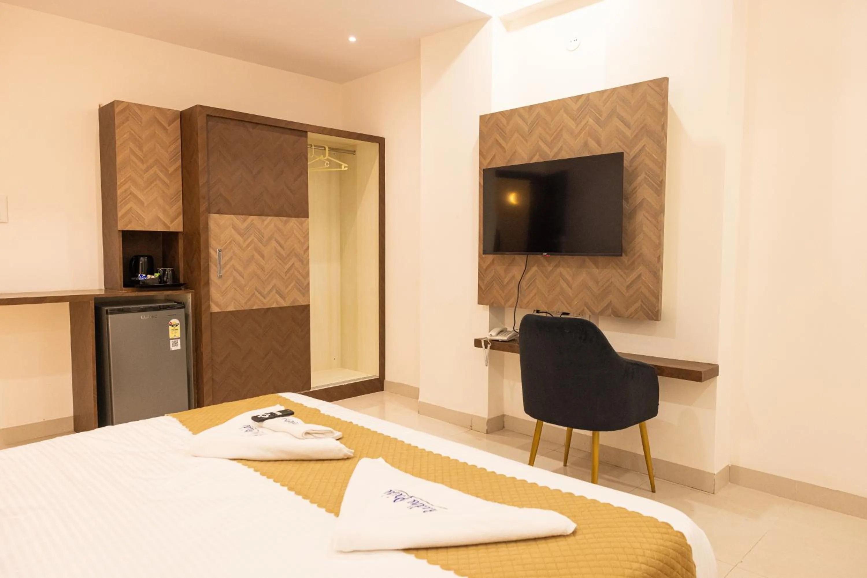 TV and multimedia, Bed in Hotel Radhe Pride Hitech City