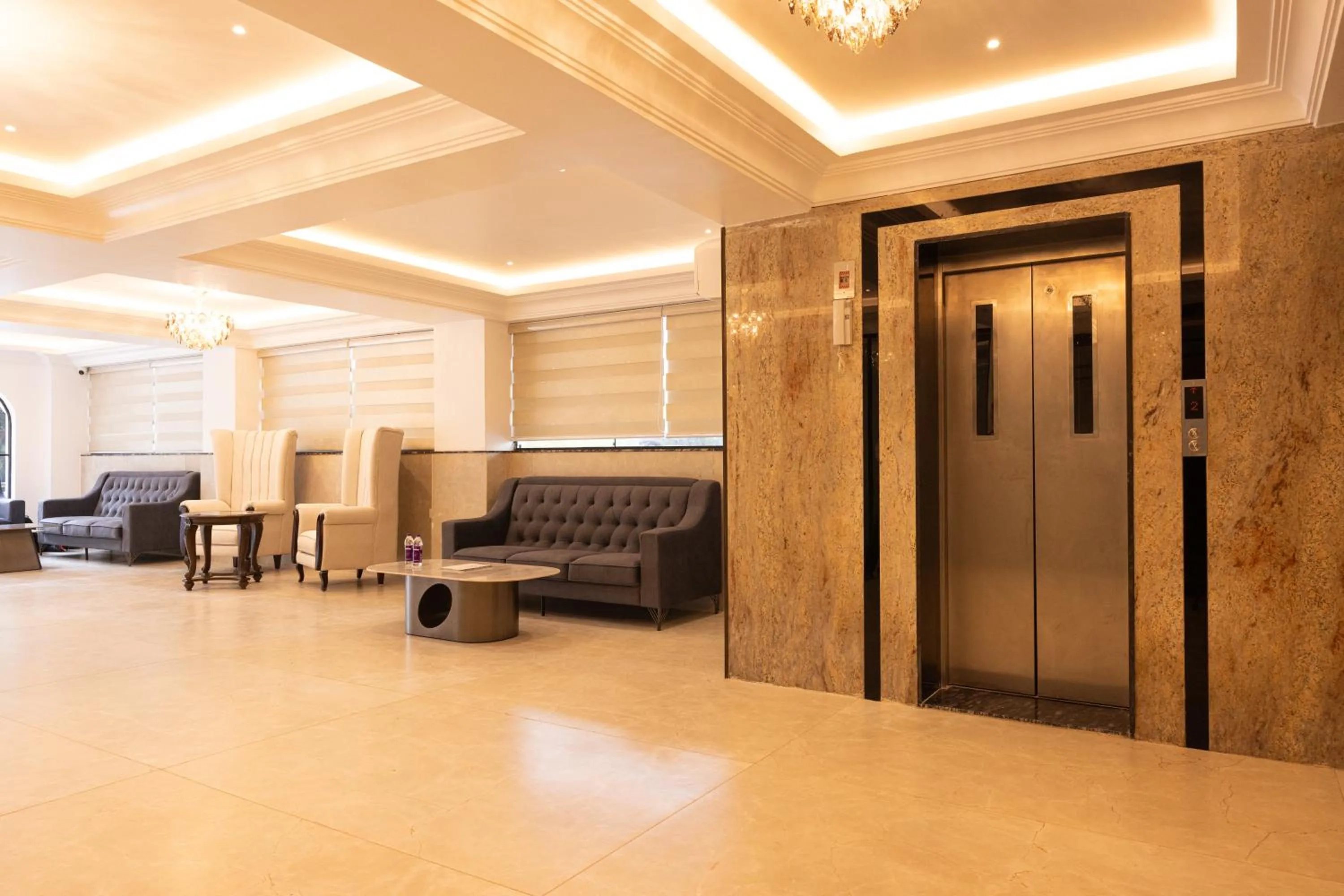 Lounge or bar in Hotel Radhe Pride Hitech City