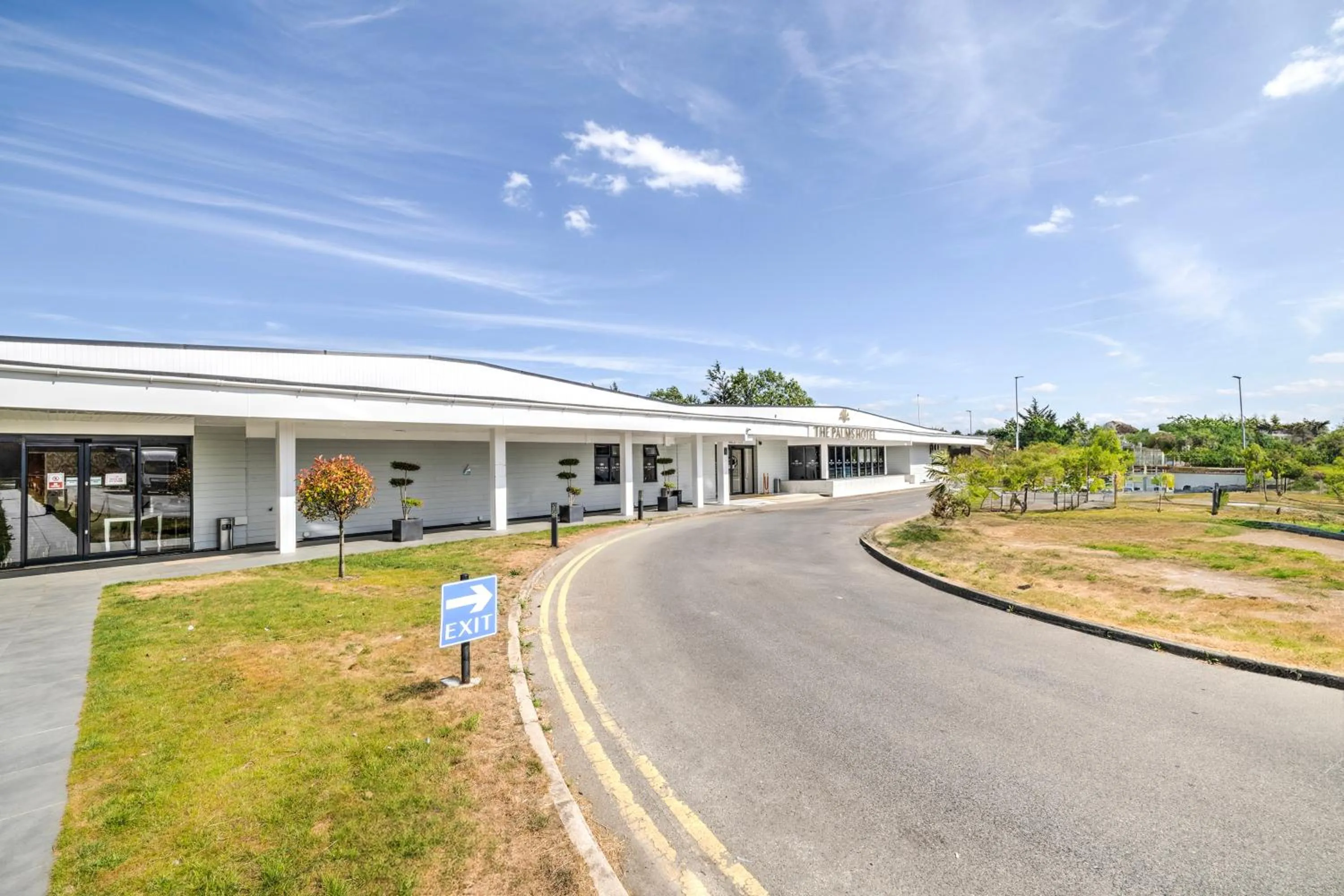 Property building in Palms Hotel & Retreat By Palette London Romford