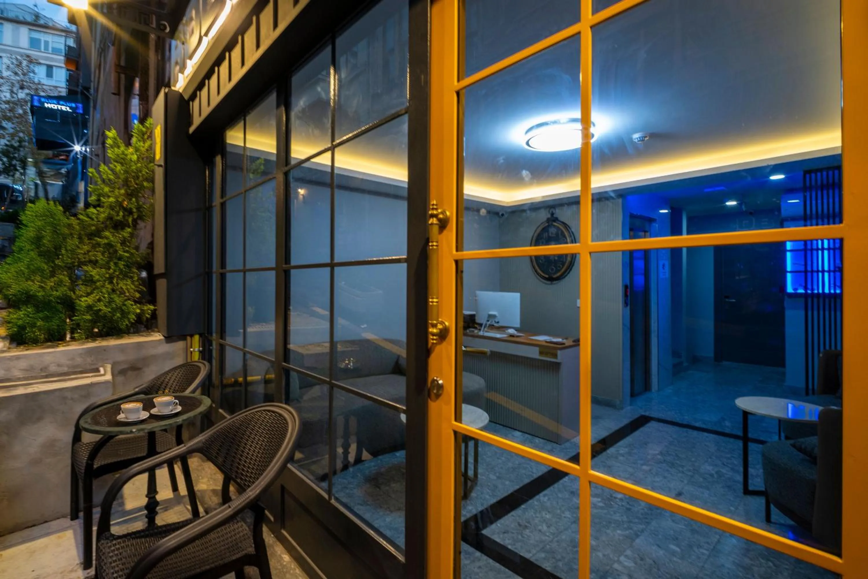 Property building in Robin Hotel