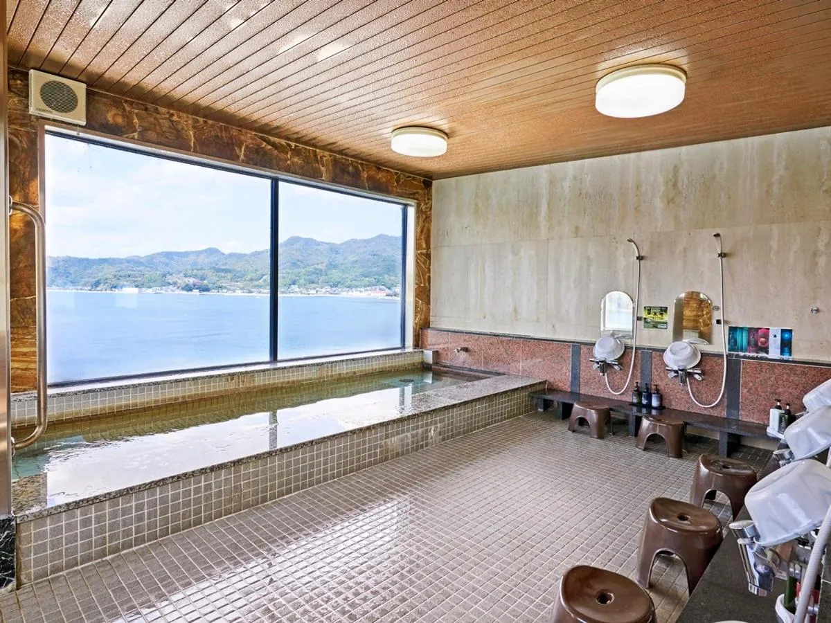 Public Bath in Abuto Honkan