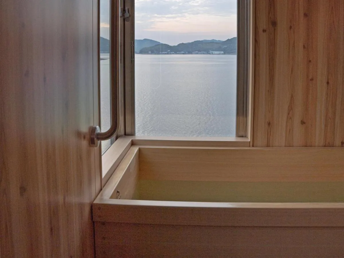 Bathroom in Abuto Honkan