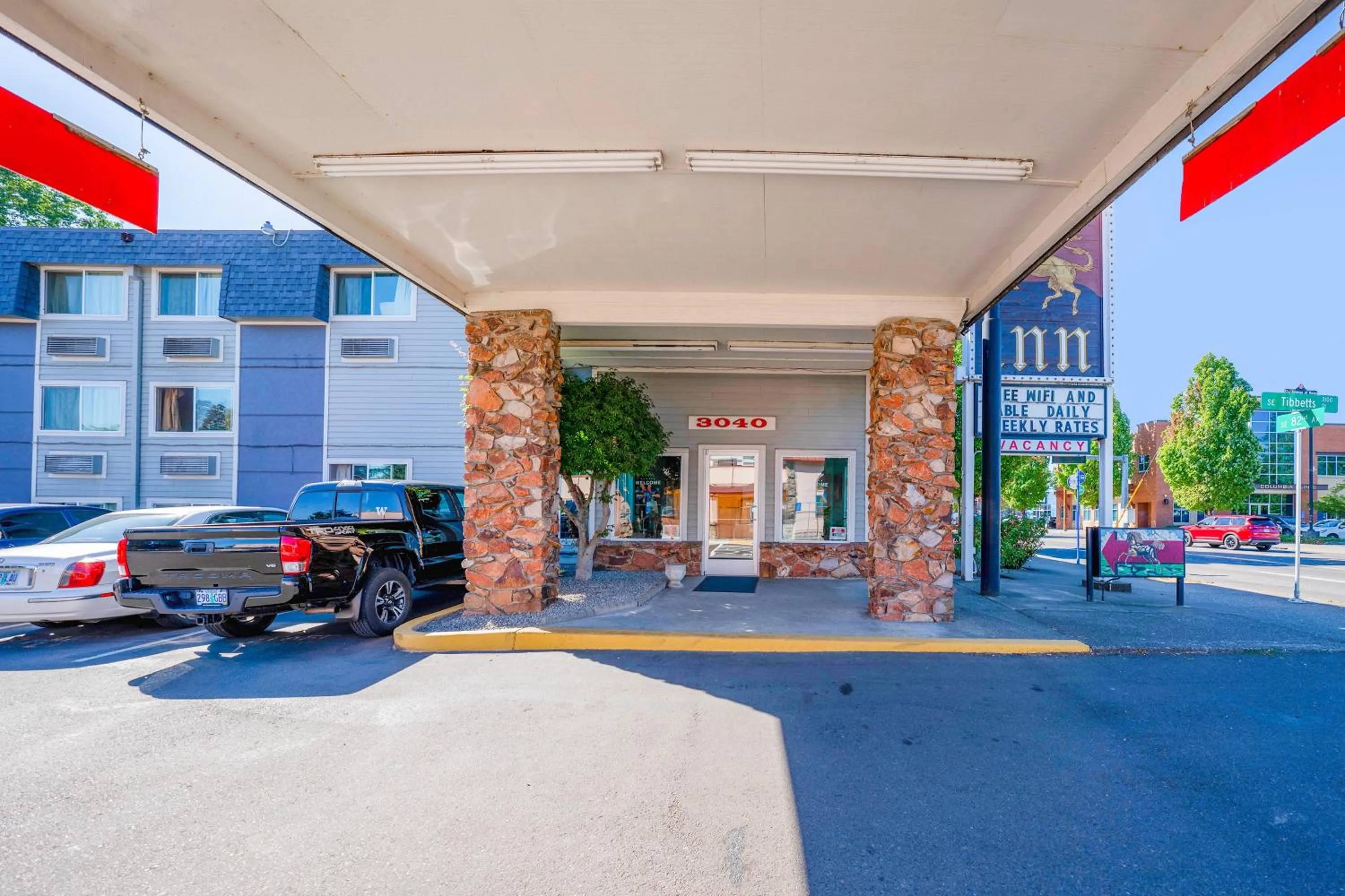 On site in Unicorn Inn by OYO Portland