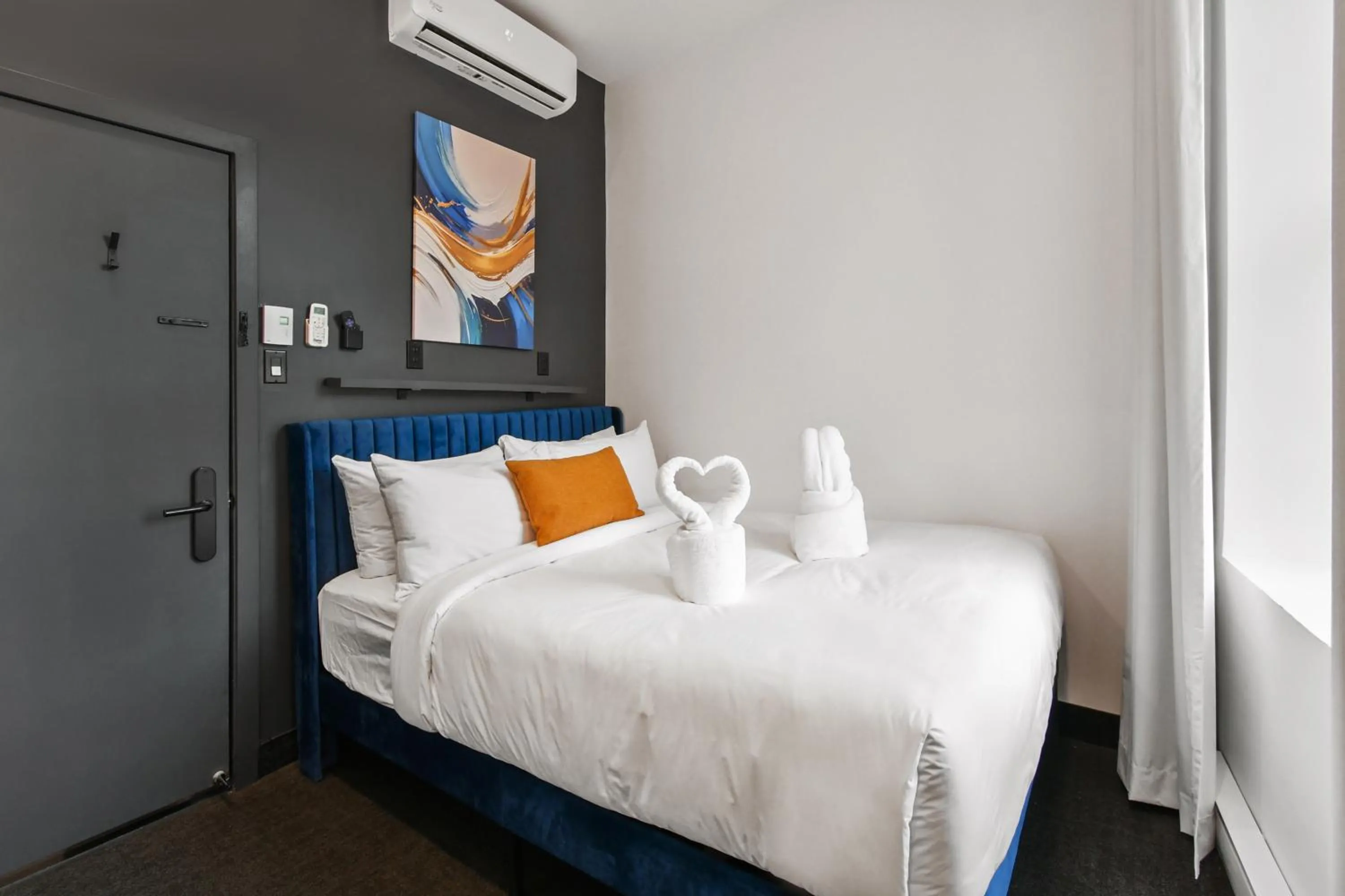 Bed in Lift Hotel