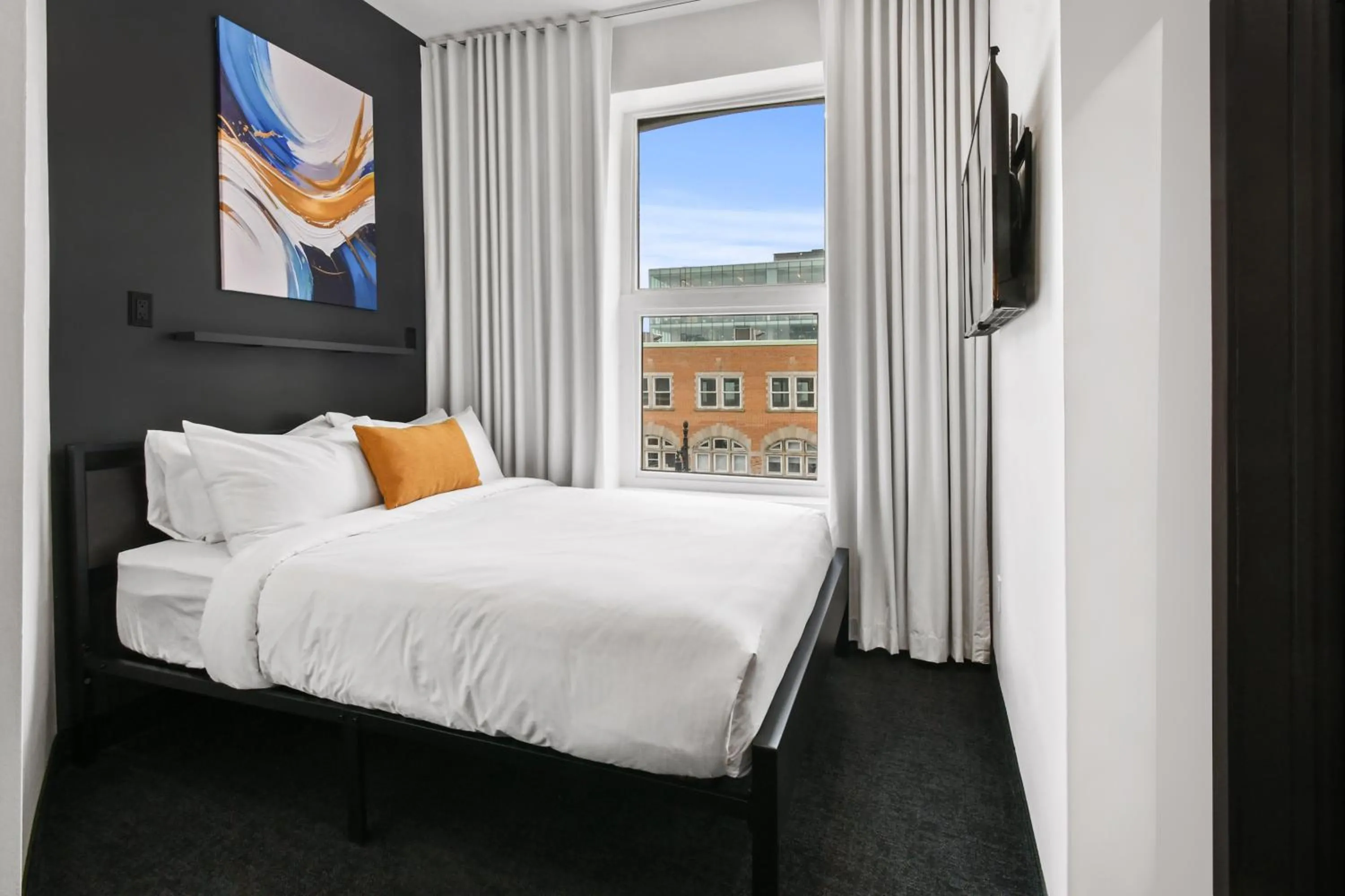 Bed in Lift Hotel