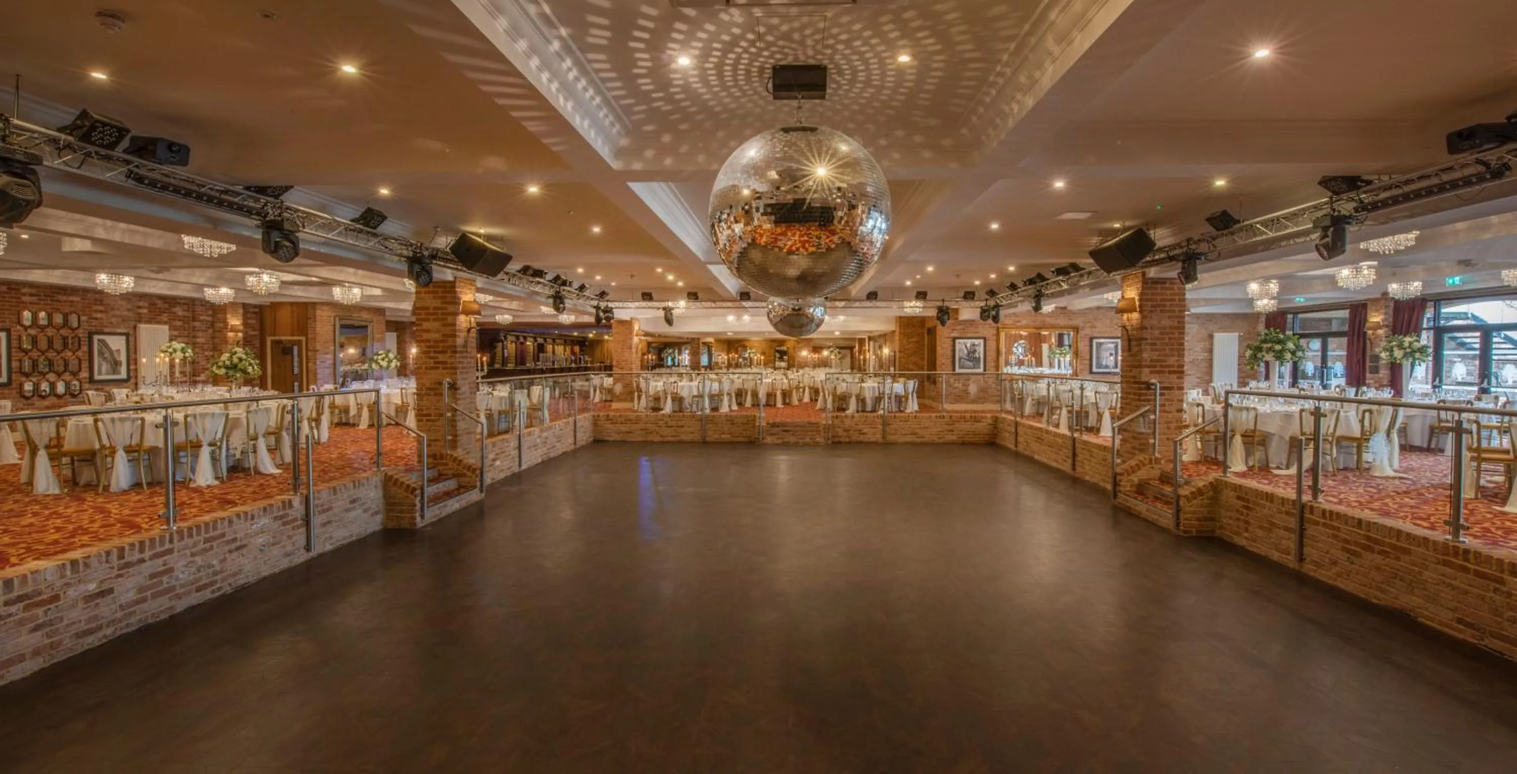 Banquet/Function facilities in Old Thorns Hotel & Resort