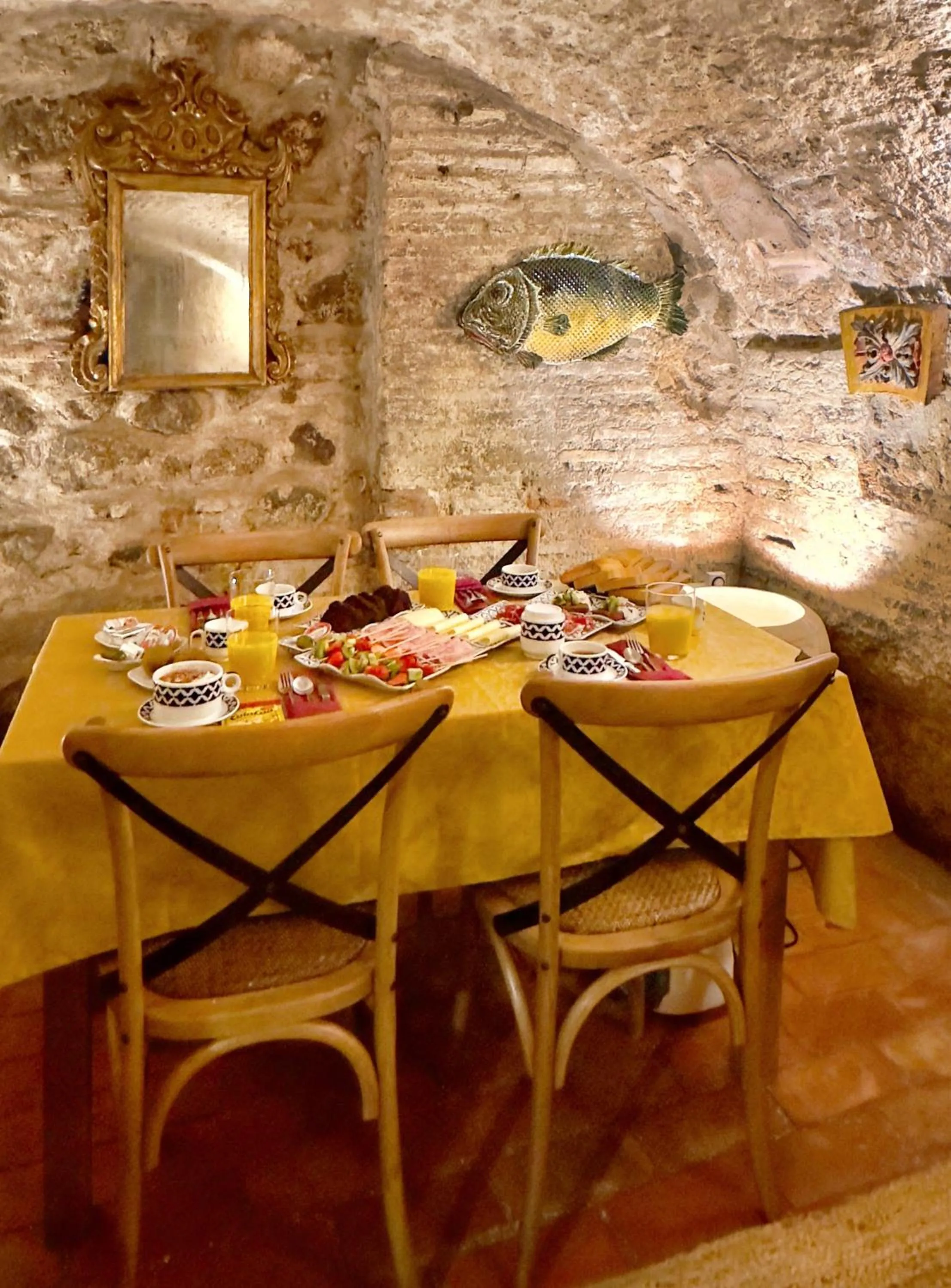 Food and drinks in Almunia de San Miguel