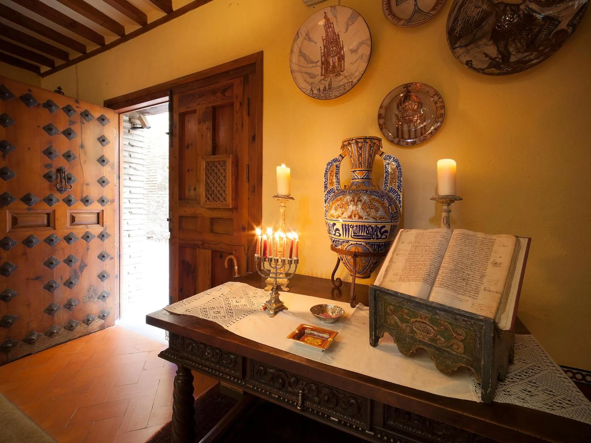 Lobby or reception in Almunia de San Miguel