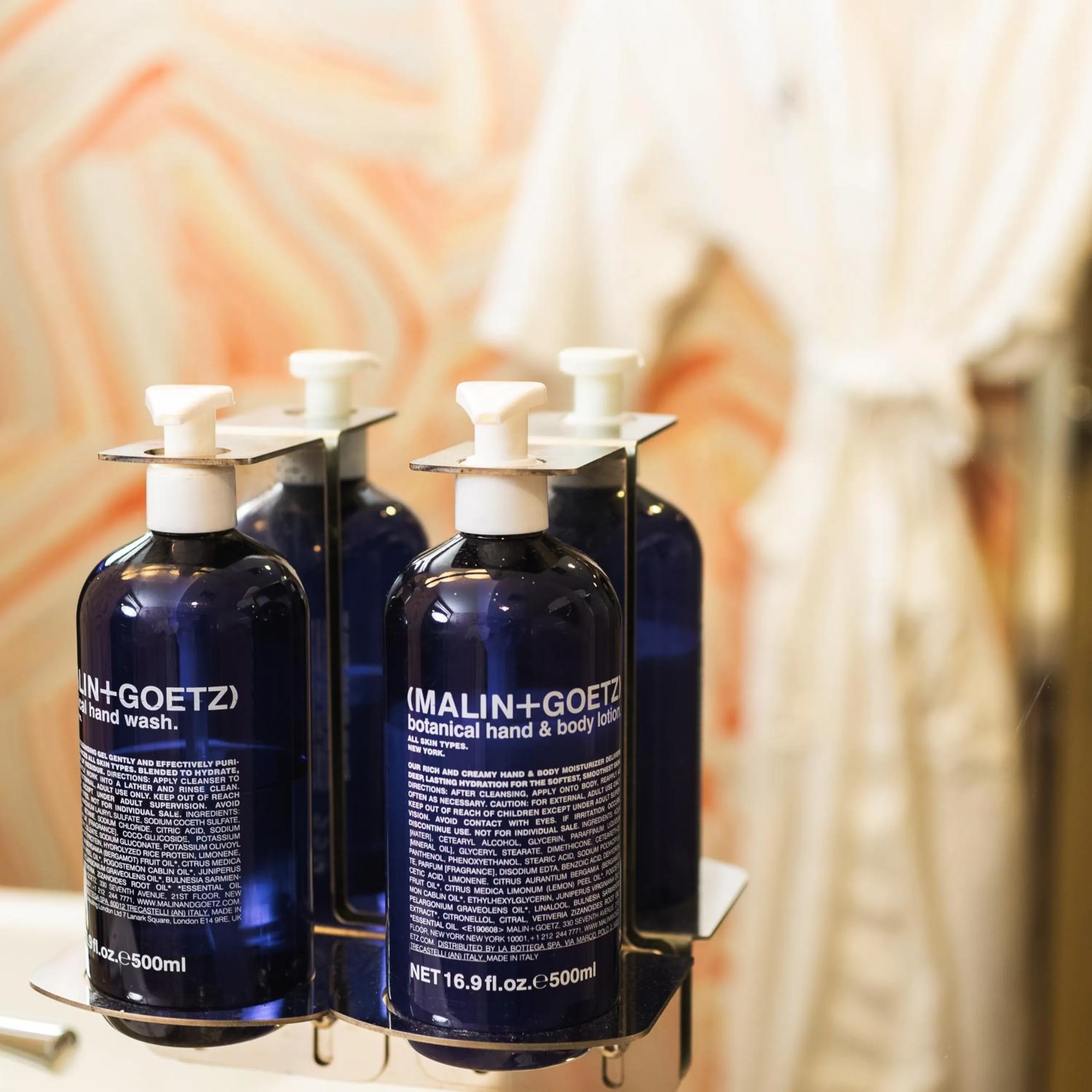 Bathroom in Daddy O Hotel