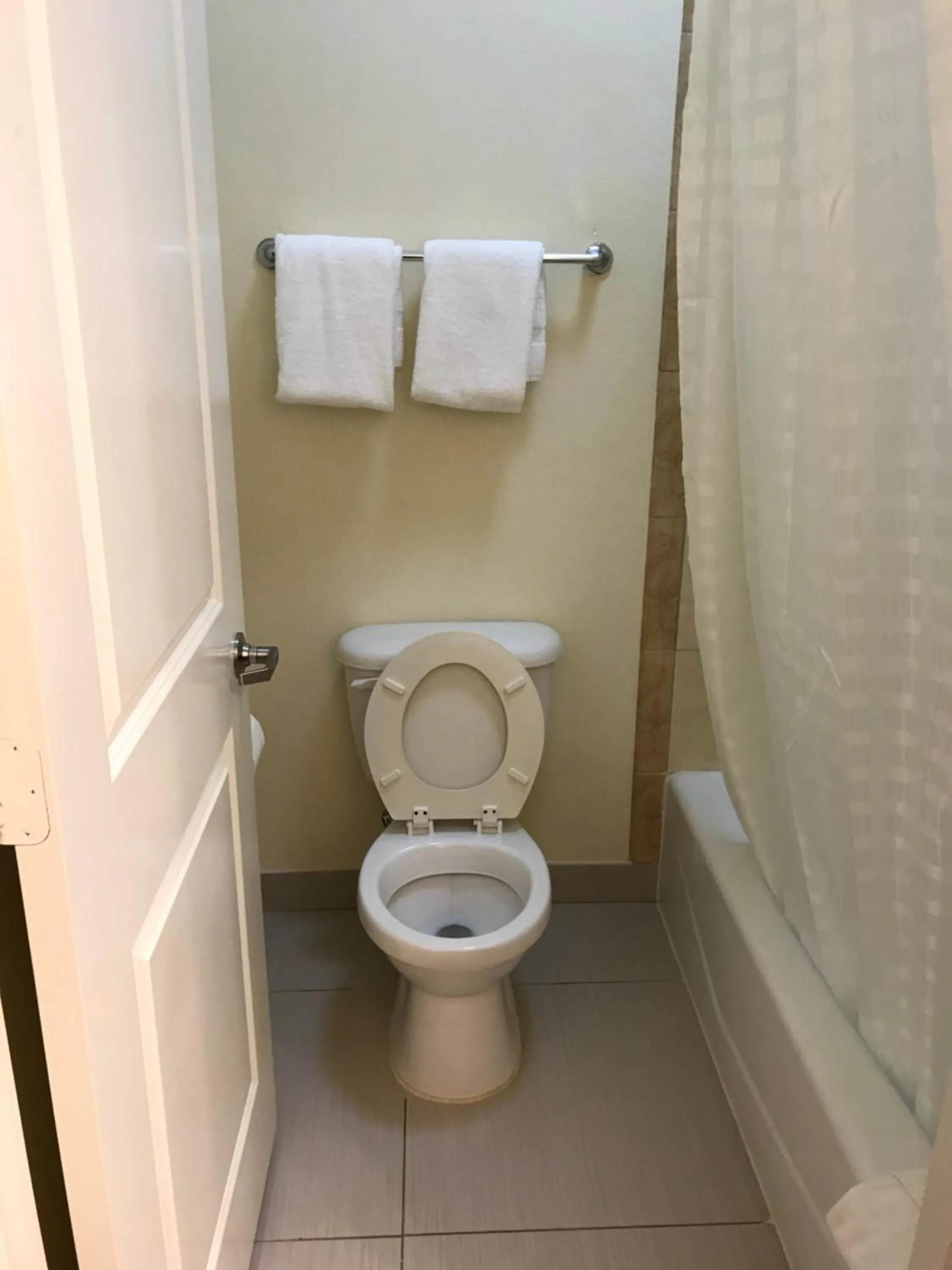 Executive Inn and Suites