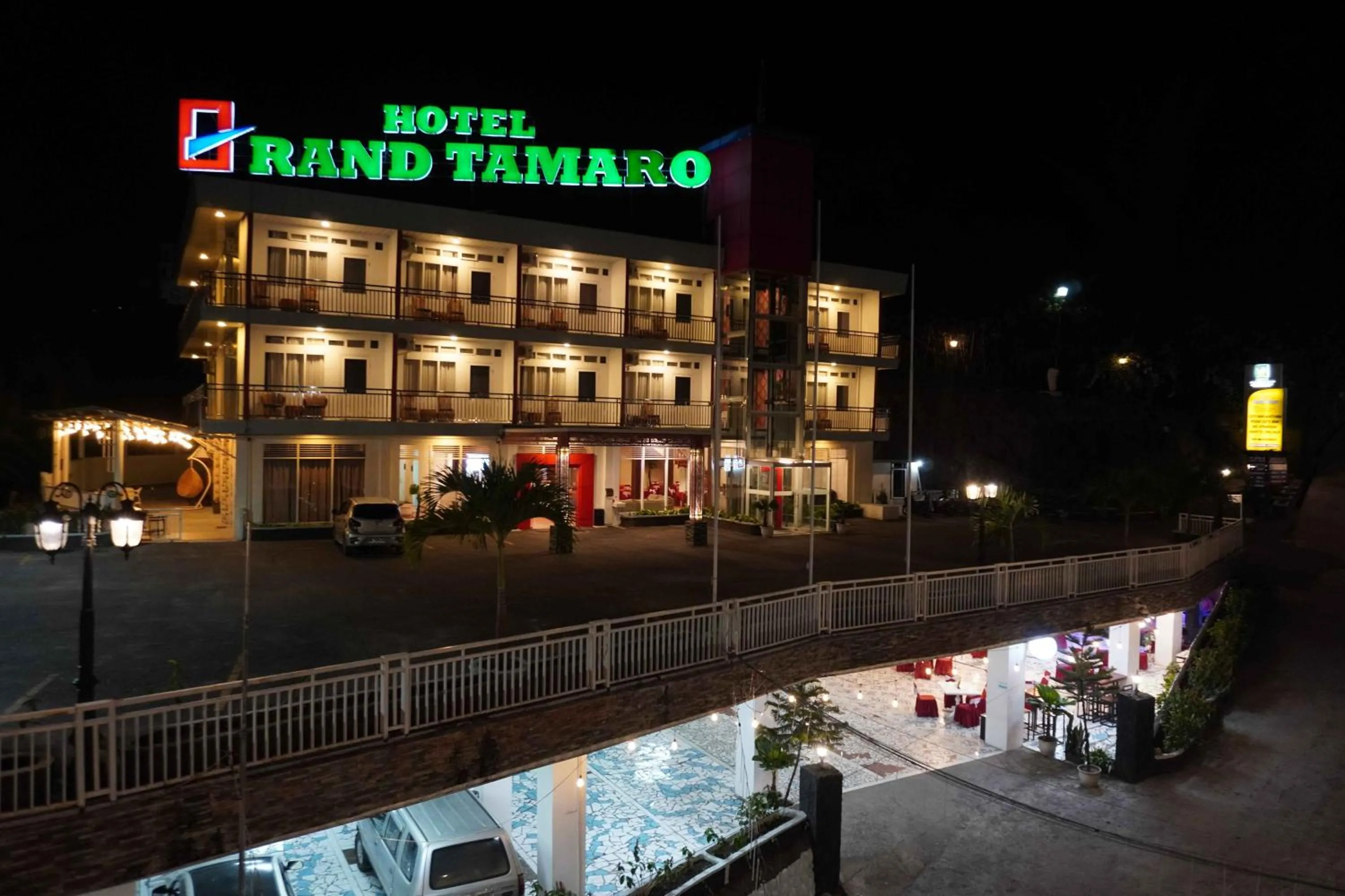 Grand Tamaro Hotel