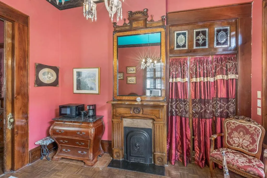 Royal Barracks Guest House