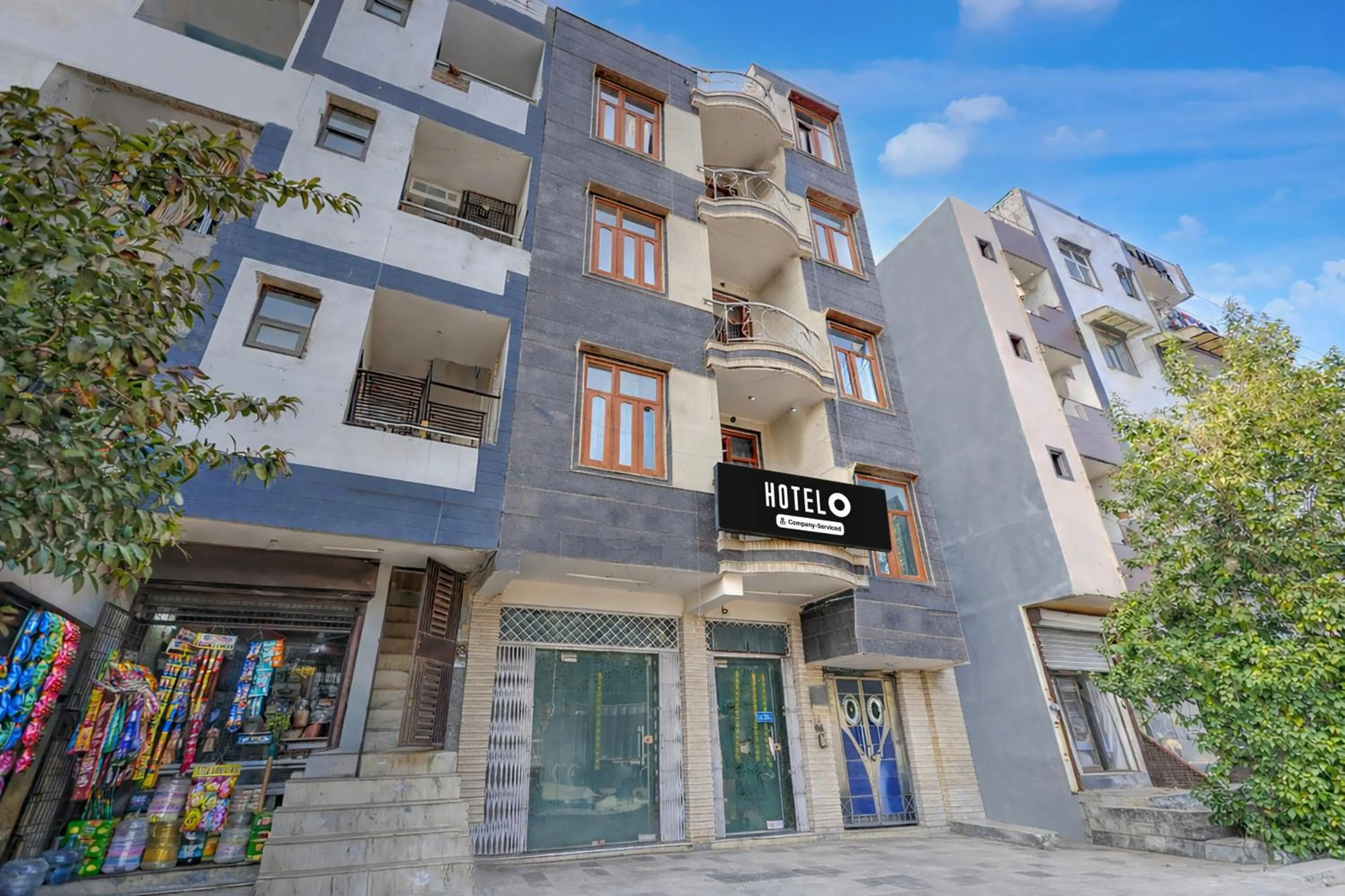 Facade/entrance in Hotel O Iskcon Temple Rohini Formerly Golden Key