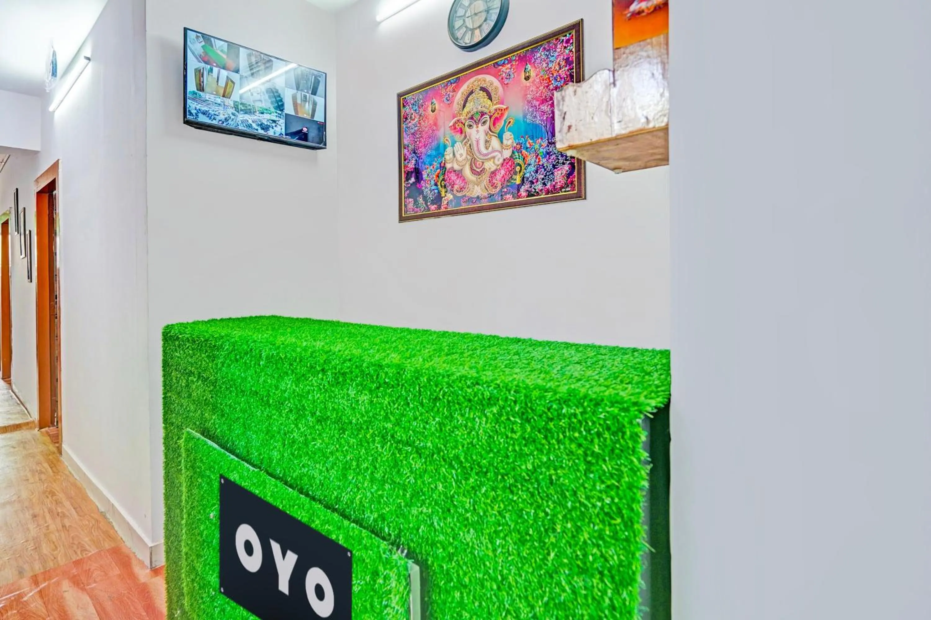 Lobby or reception in Super Hotel O Pacific Stay