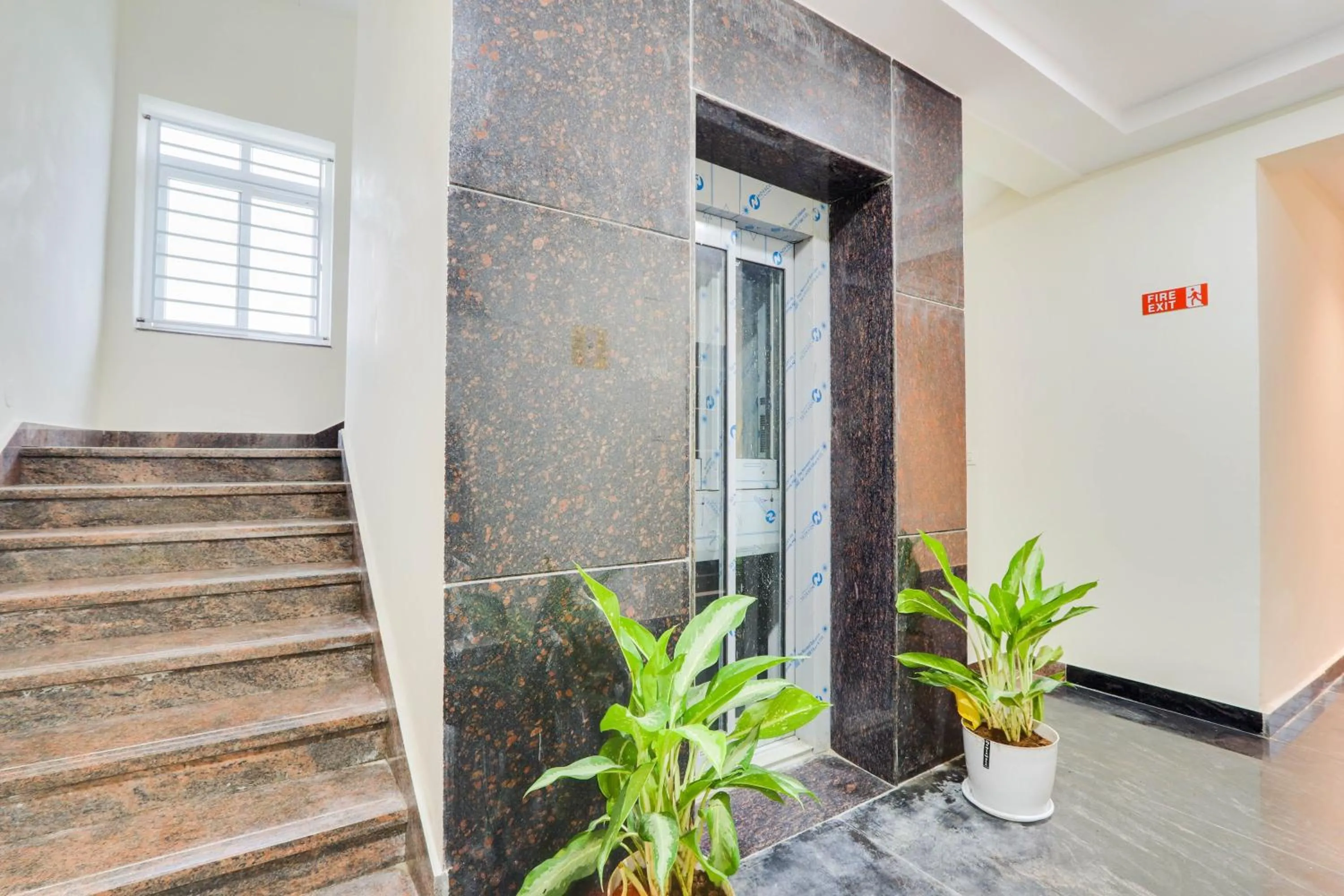 Lobby or reception in Super Townhouse Sri Nirvana Grand