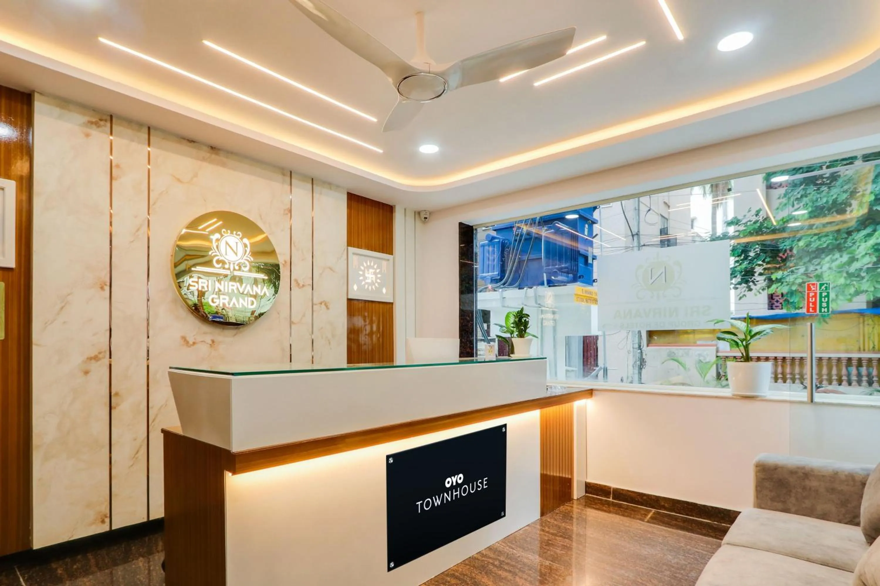 Lobby or reception in Super Townhouse Sri Nirvana Grand