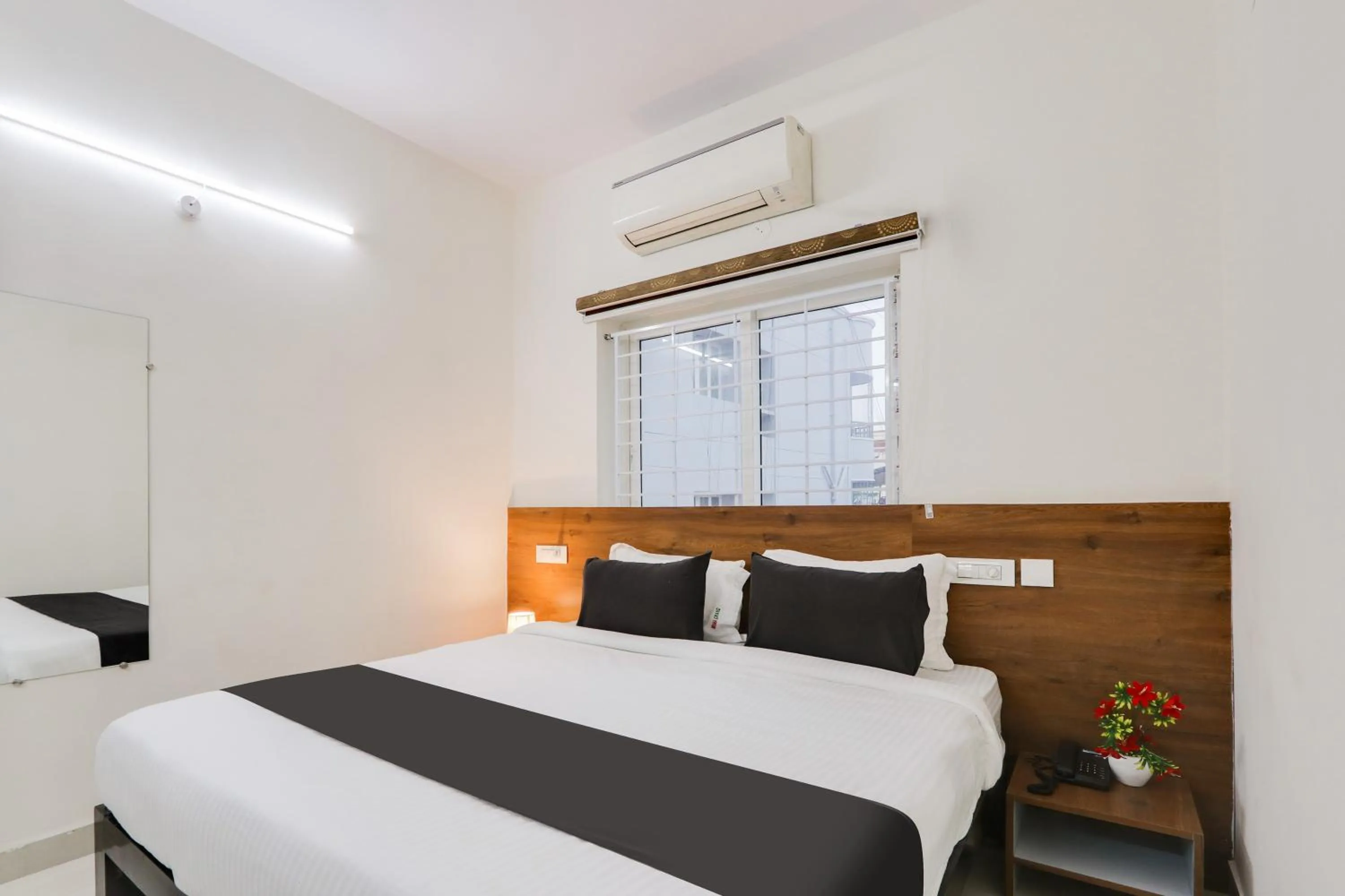 Bedroom, Bed in Super Townhouse Sri Nirvana Grand