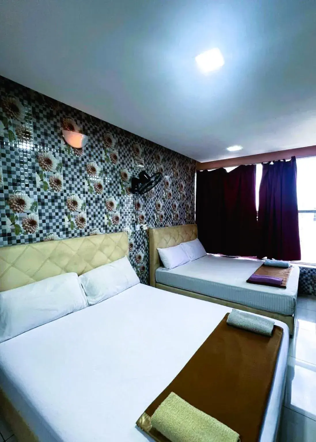 Comfort Quadruple Room in Seri Rawang Hotel Comfort Quadruple Room in Seri Rawang Hotel