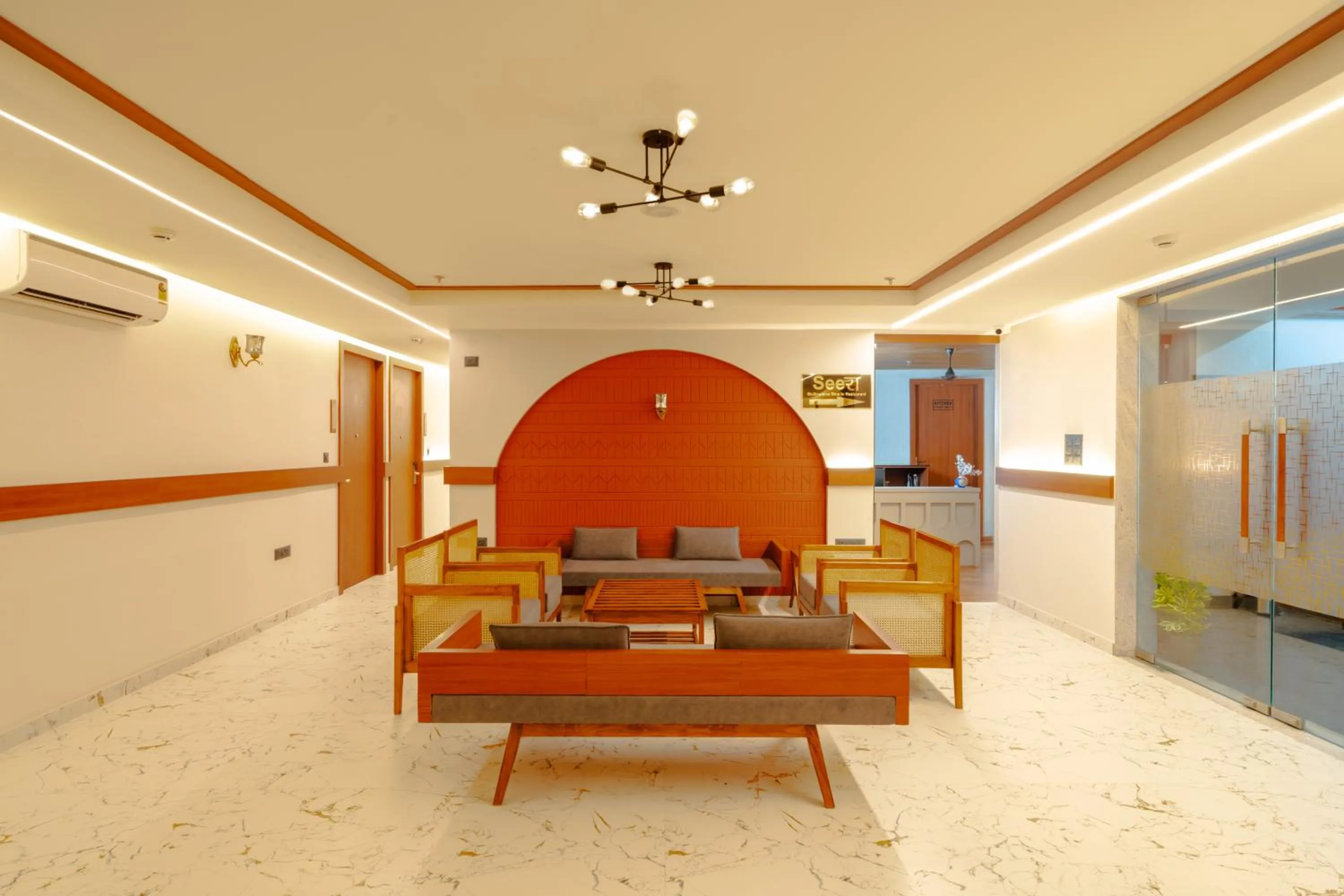 Communal lounge/ TV room in Alokah Kashi