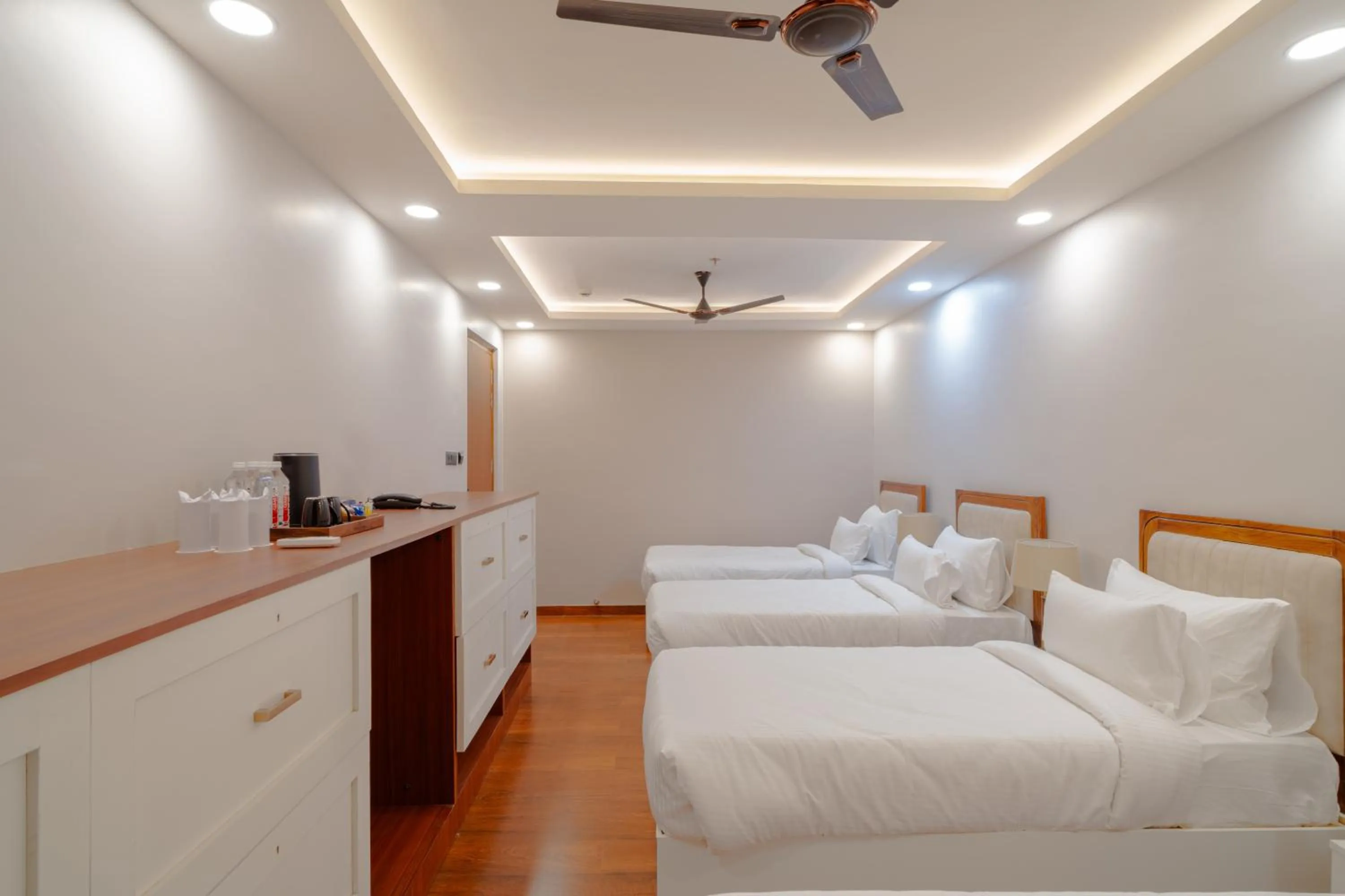 Bedroom, Bed in Alokah Kashi