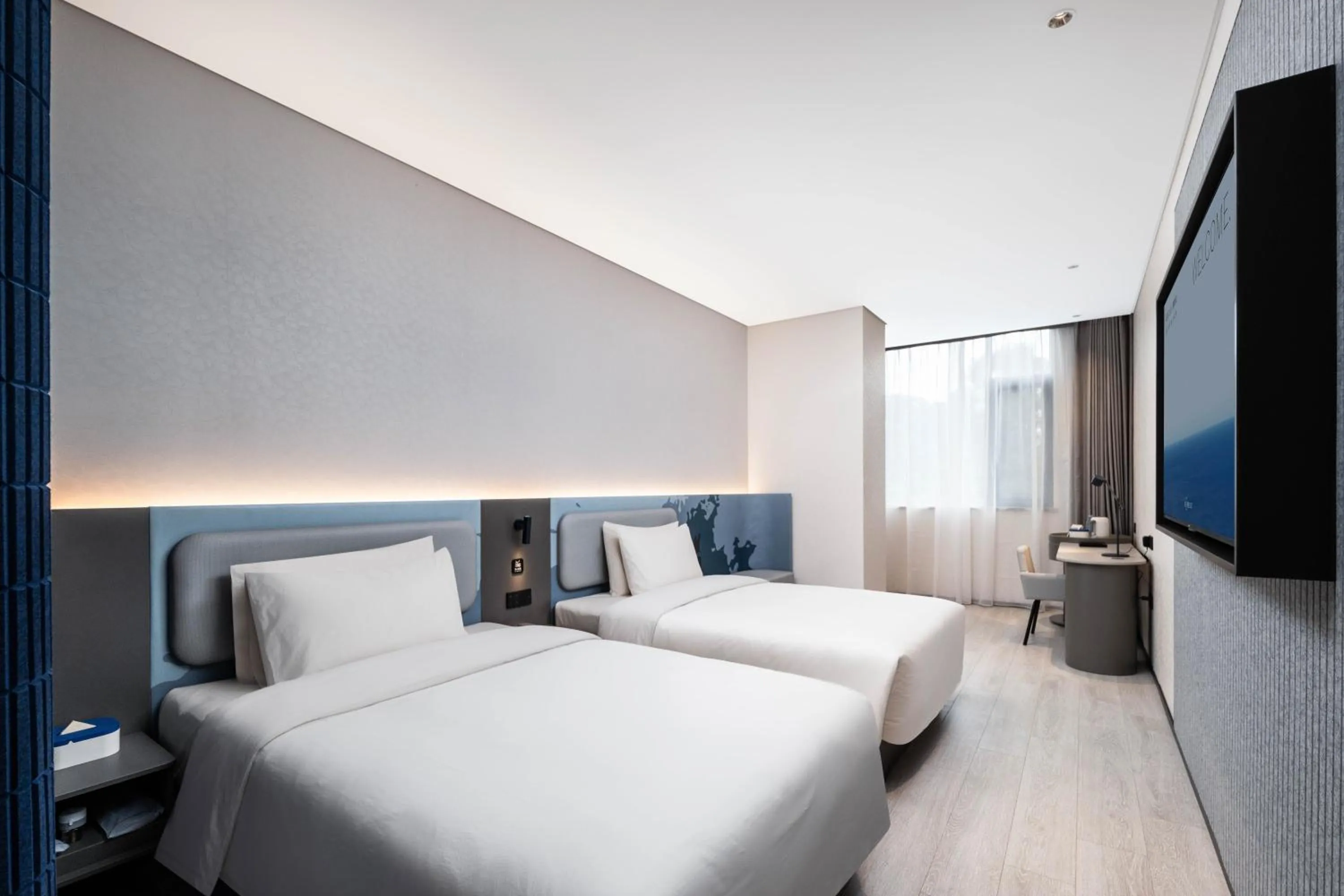 Bed in Atour Light Hotel Shenzhen Nanshan Science and Technology Park Changyuan