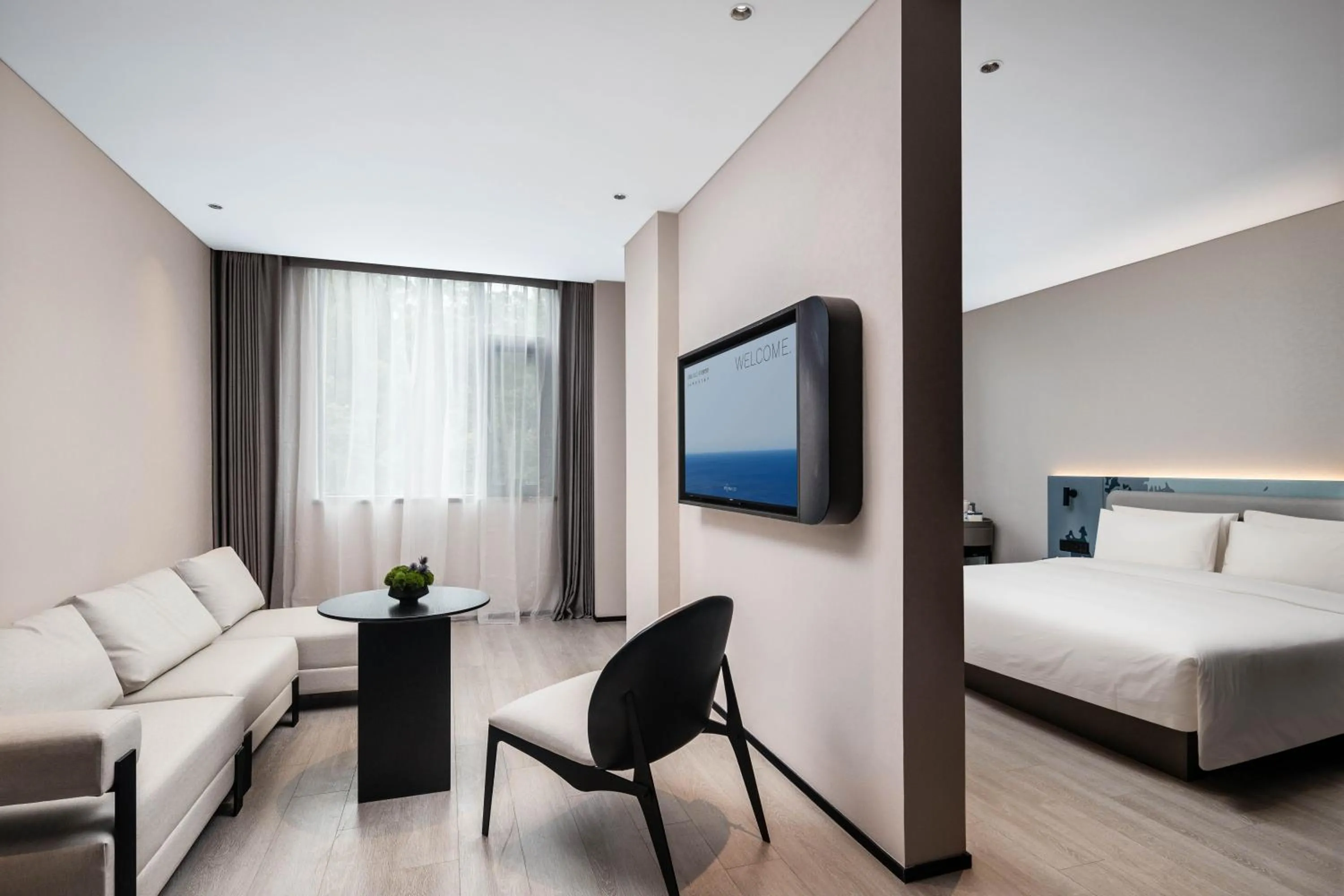 Bed in Atour Light Hotel Shenzhen Nanshan Science and Technology Park Changyuan