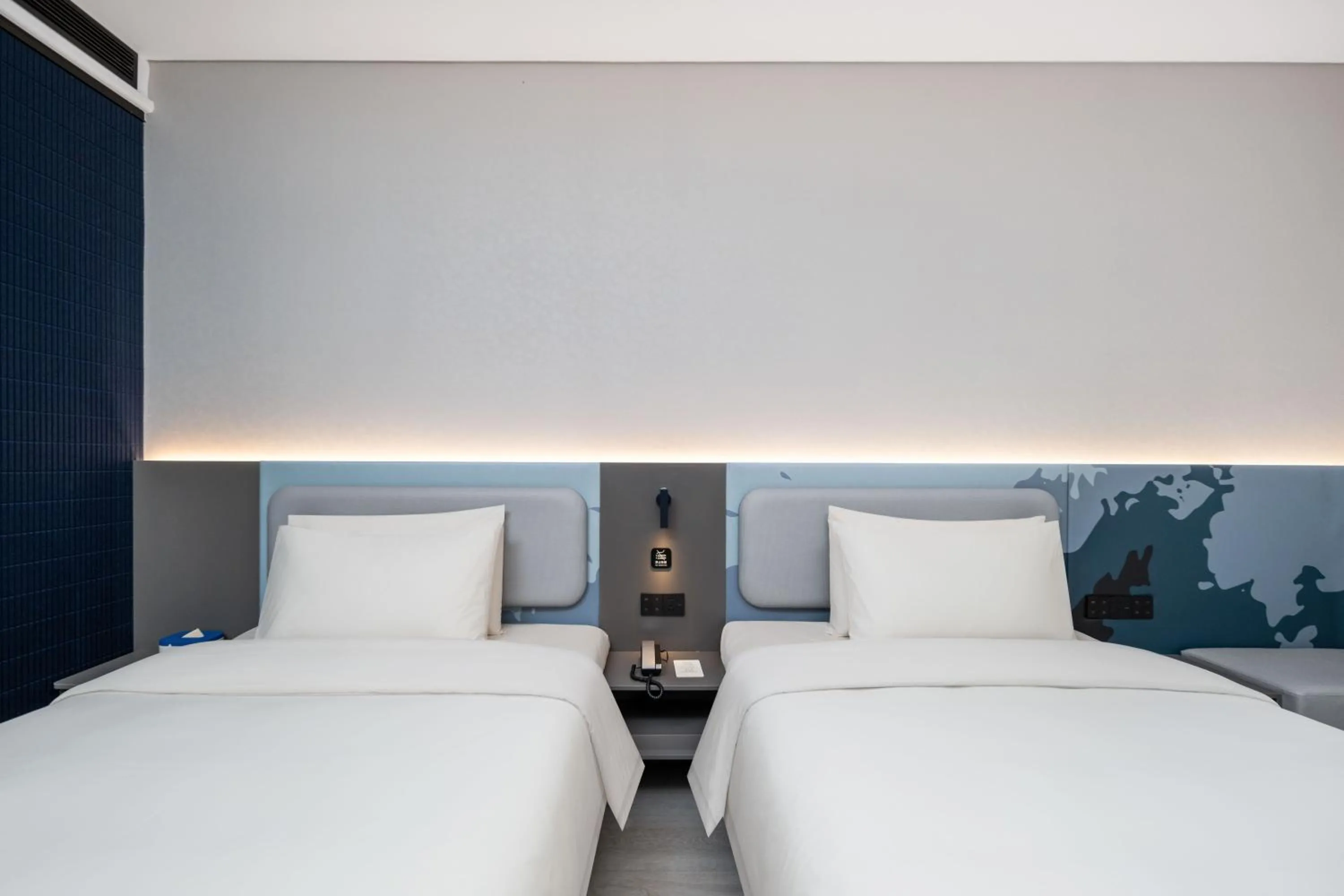 Bed in Atour Light Hotel Shenzhen Nanshan Science and Technology Park Changyuan
