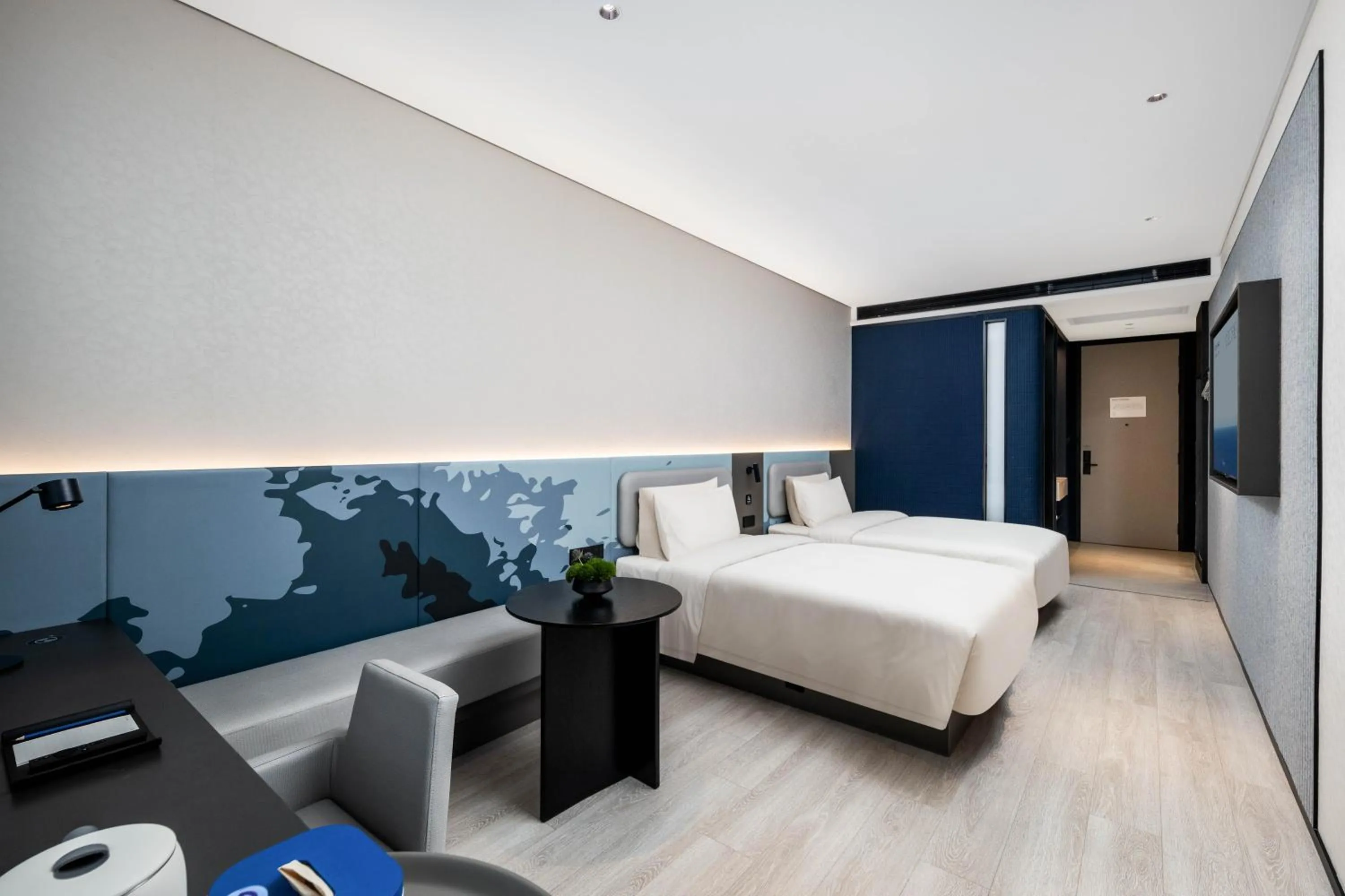 Bed in Atour Light Hotel Shenzhen Nanshan Science and Technology Park Changyuan