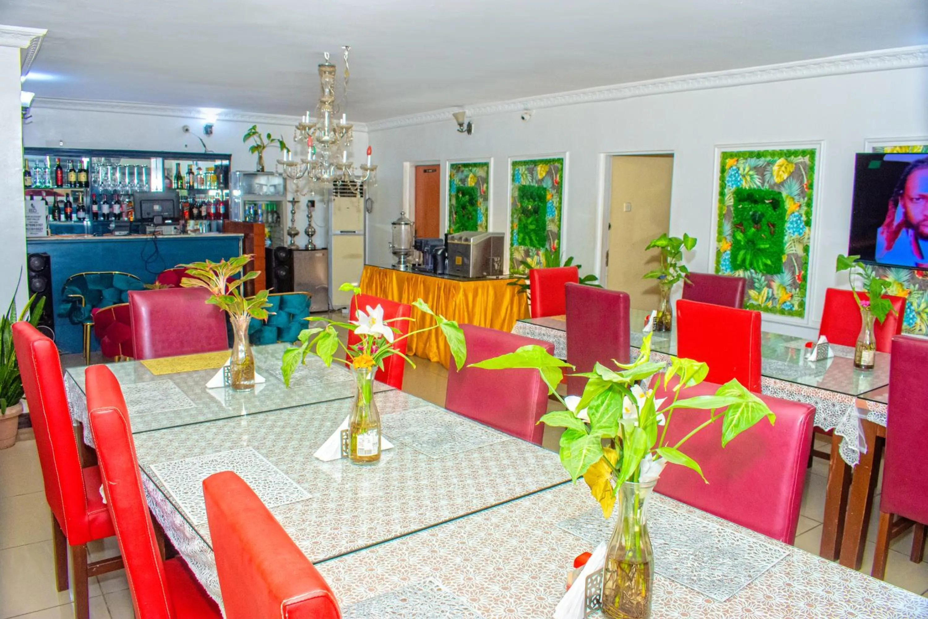Restaurant/places to eat in EED Pension Boutique Hotel