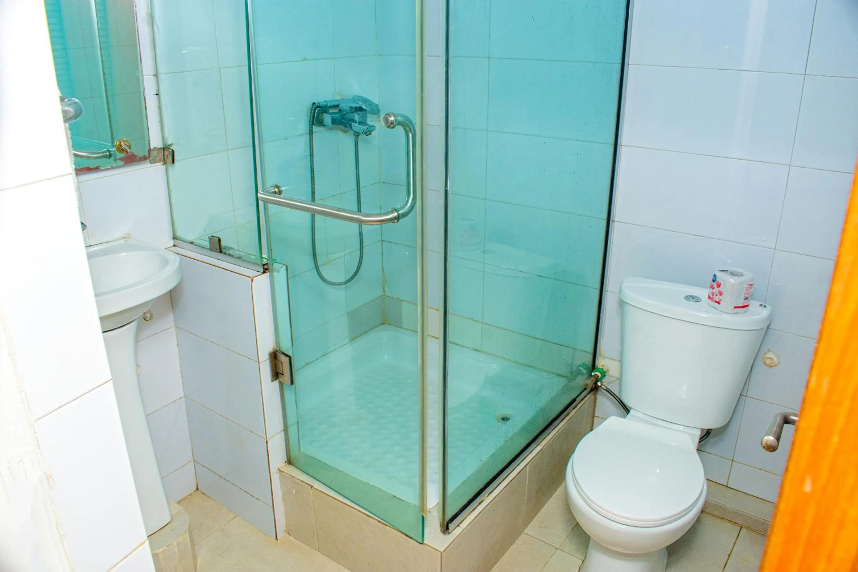 Hot Spring Bath in EED Pension Boutique Hotel