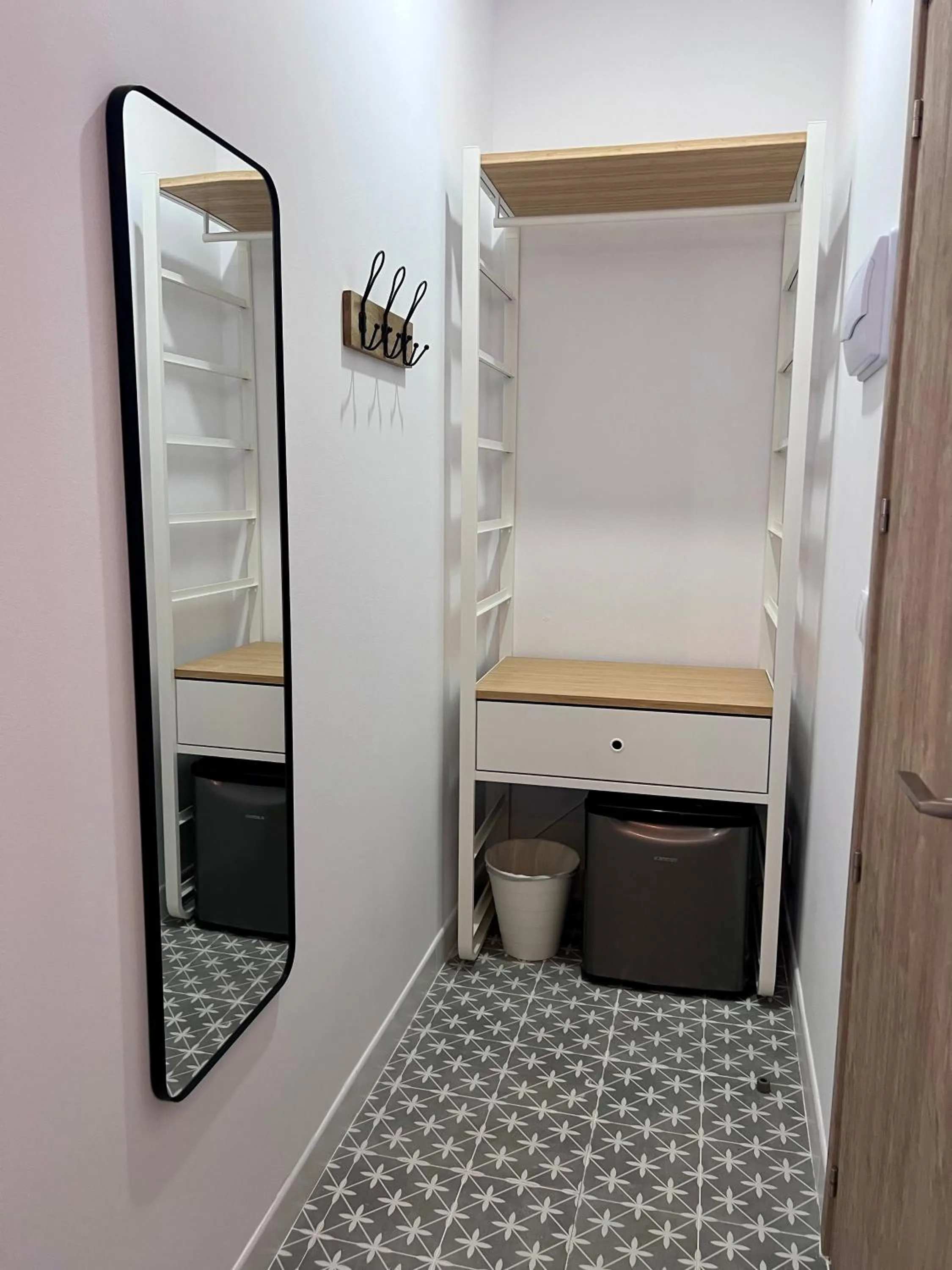 wardrobe in Hostal El Faro