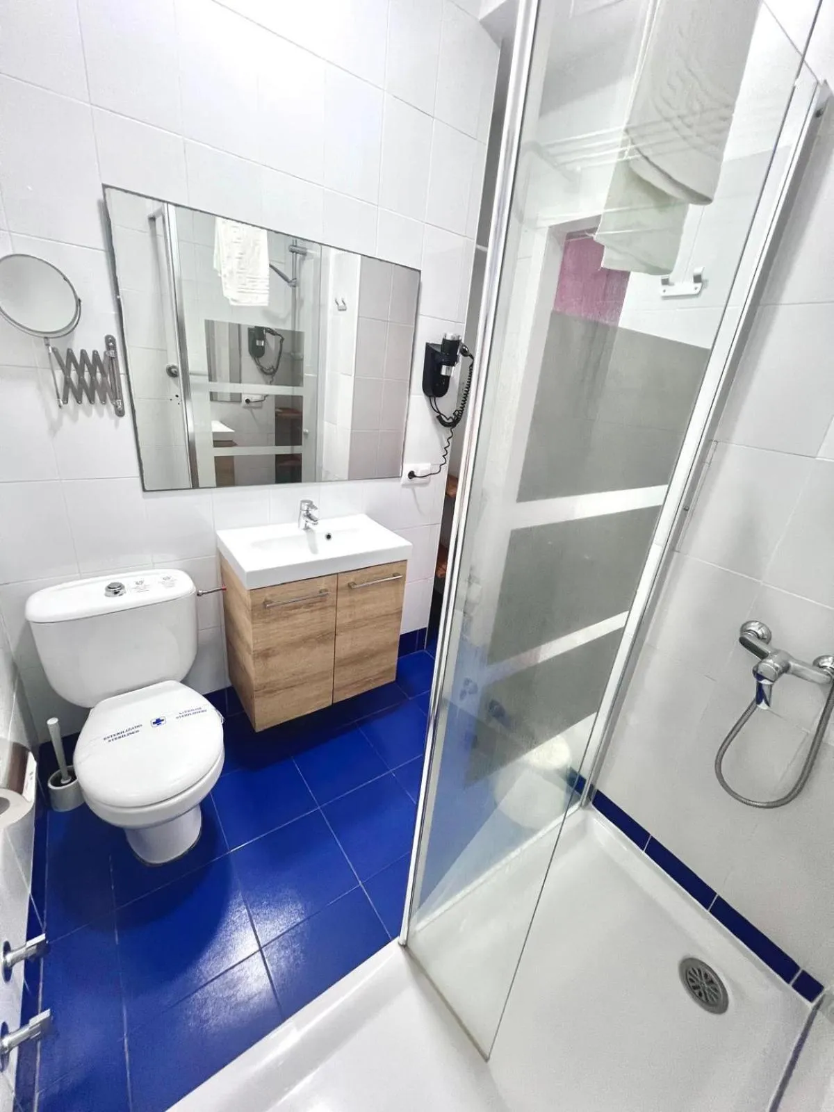 Bathroom in Hostal El Faro