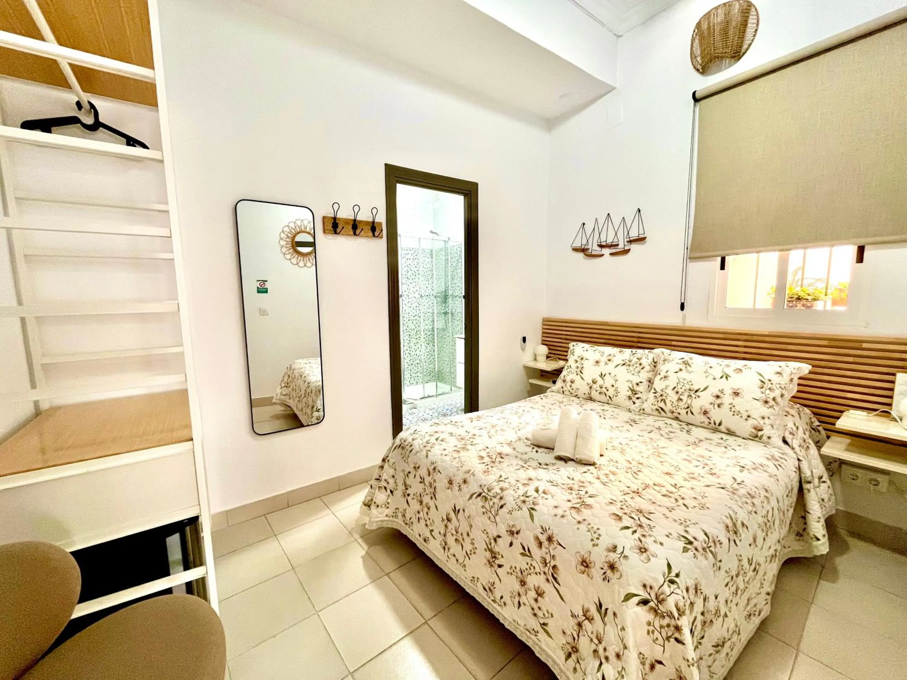 Photo of the whole room, Bed in Hostal El Faro