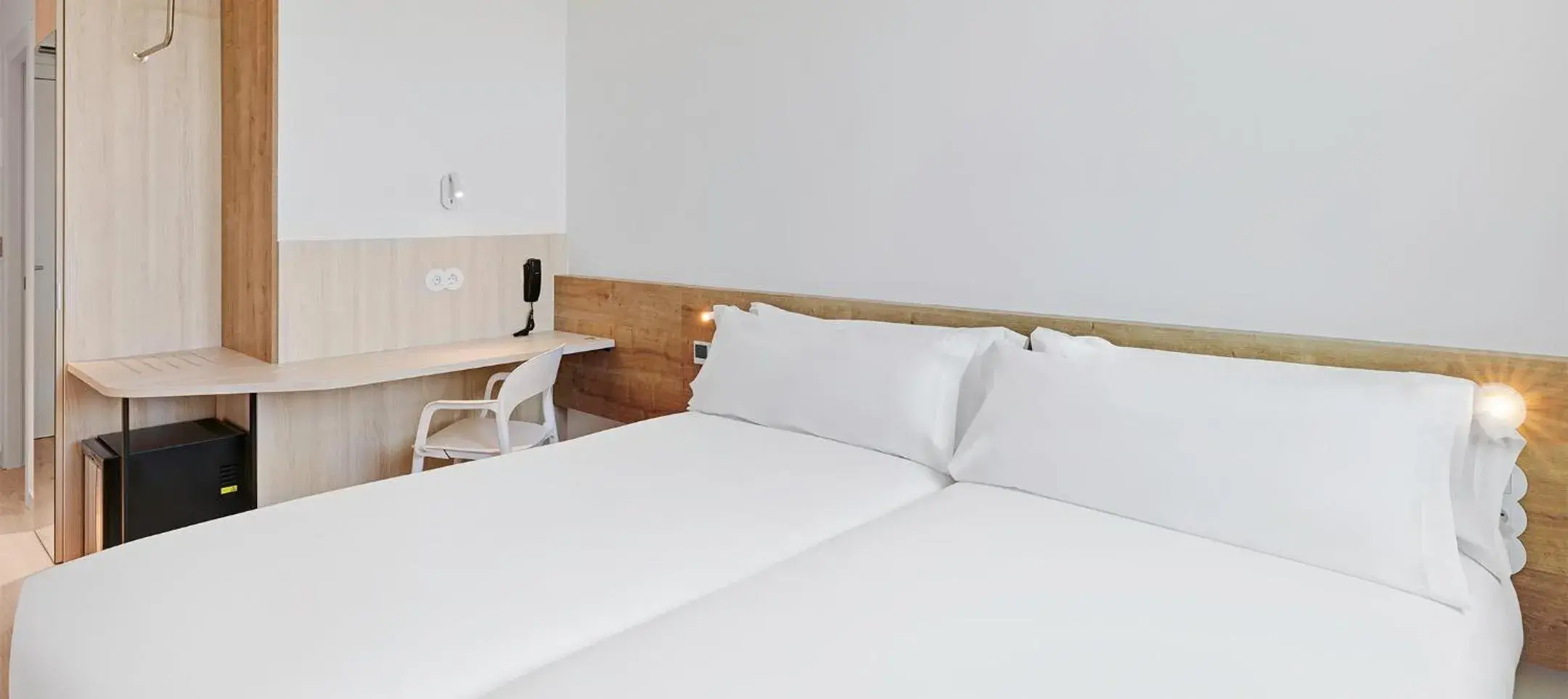 Twin Room in B&B HOTEL Madrid Tres Cantos Twin Room in B&B HOTEL Madrid Tres Cantos
