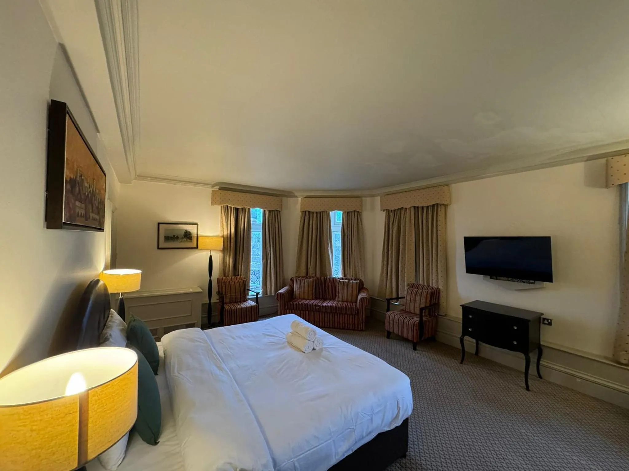 Bedroom, Bed in Harte & Garter