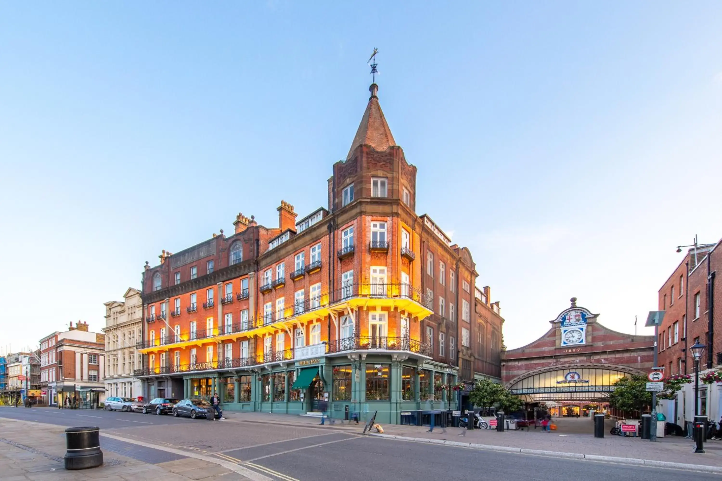 Harte & Garter Harte & Garter