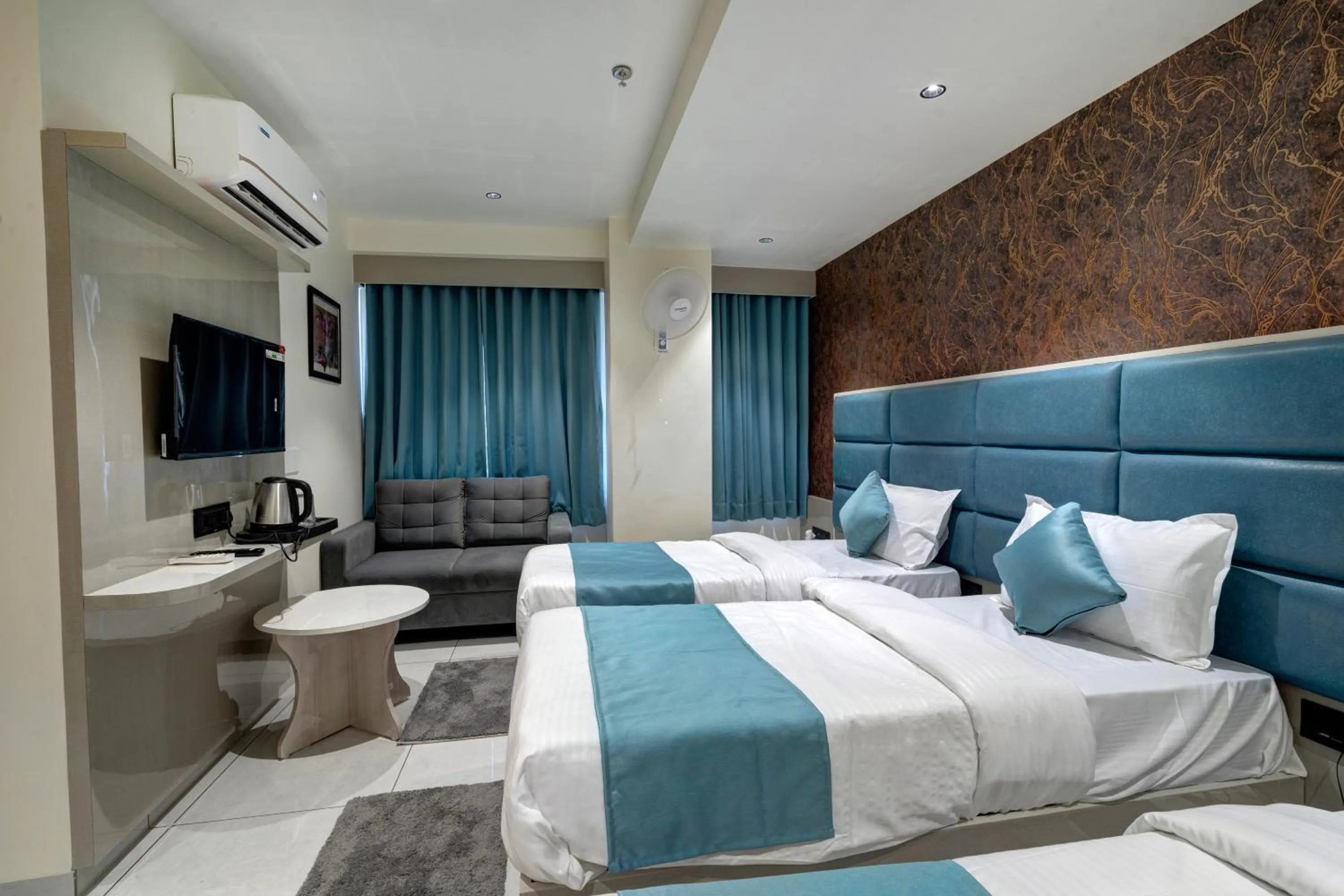 Hotel Shrimad Villa Gandhinagar